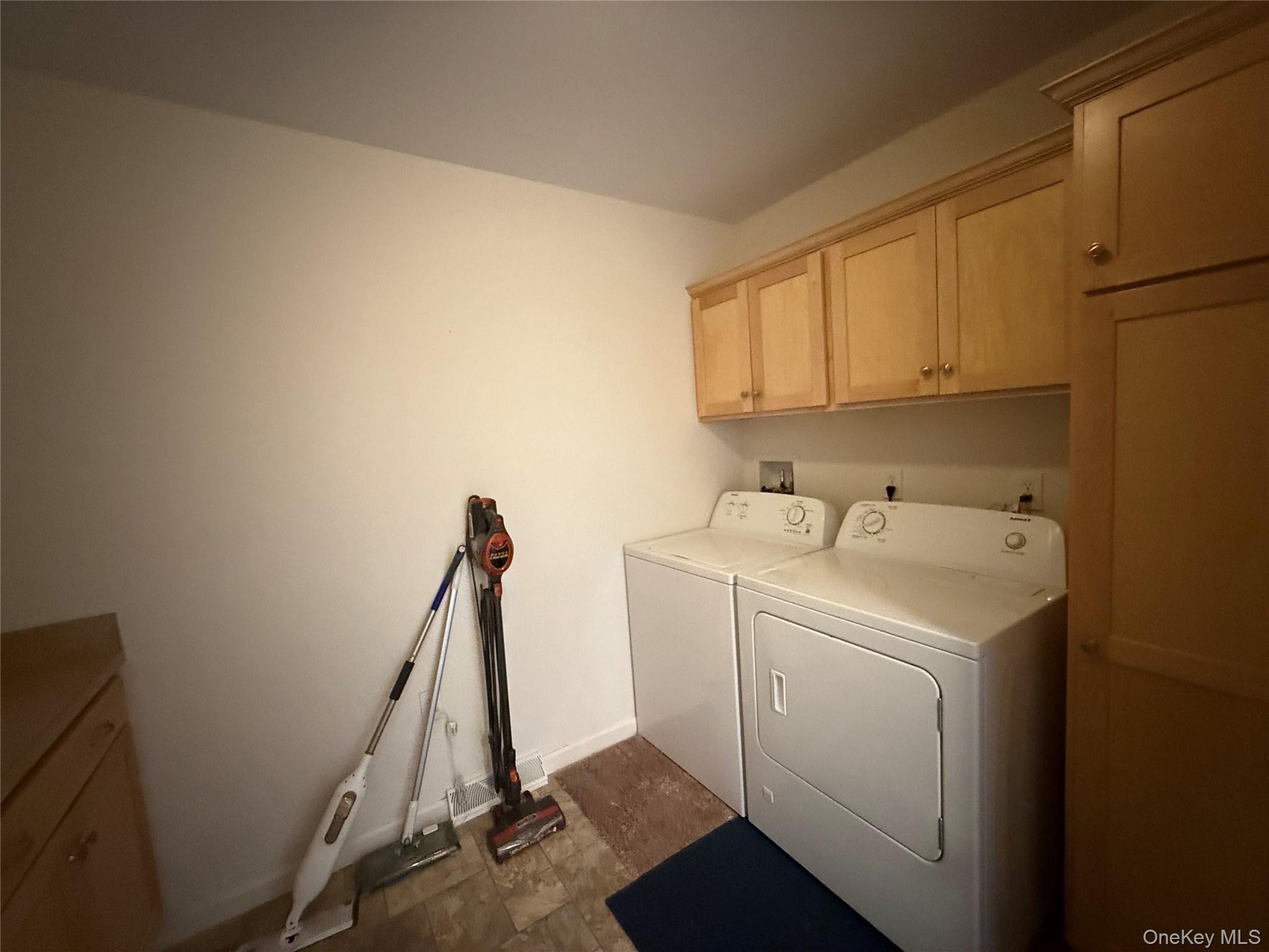 223 Brittany Terrace # 223, Rock Tavern, NY 12575