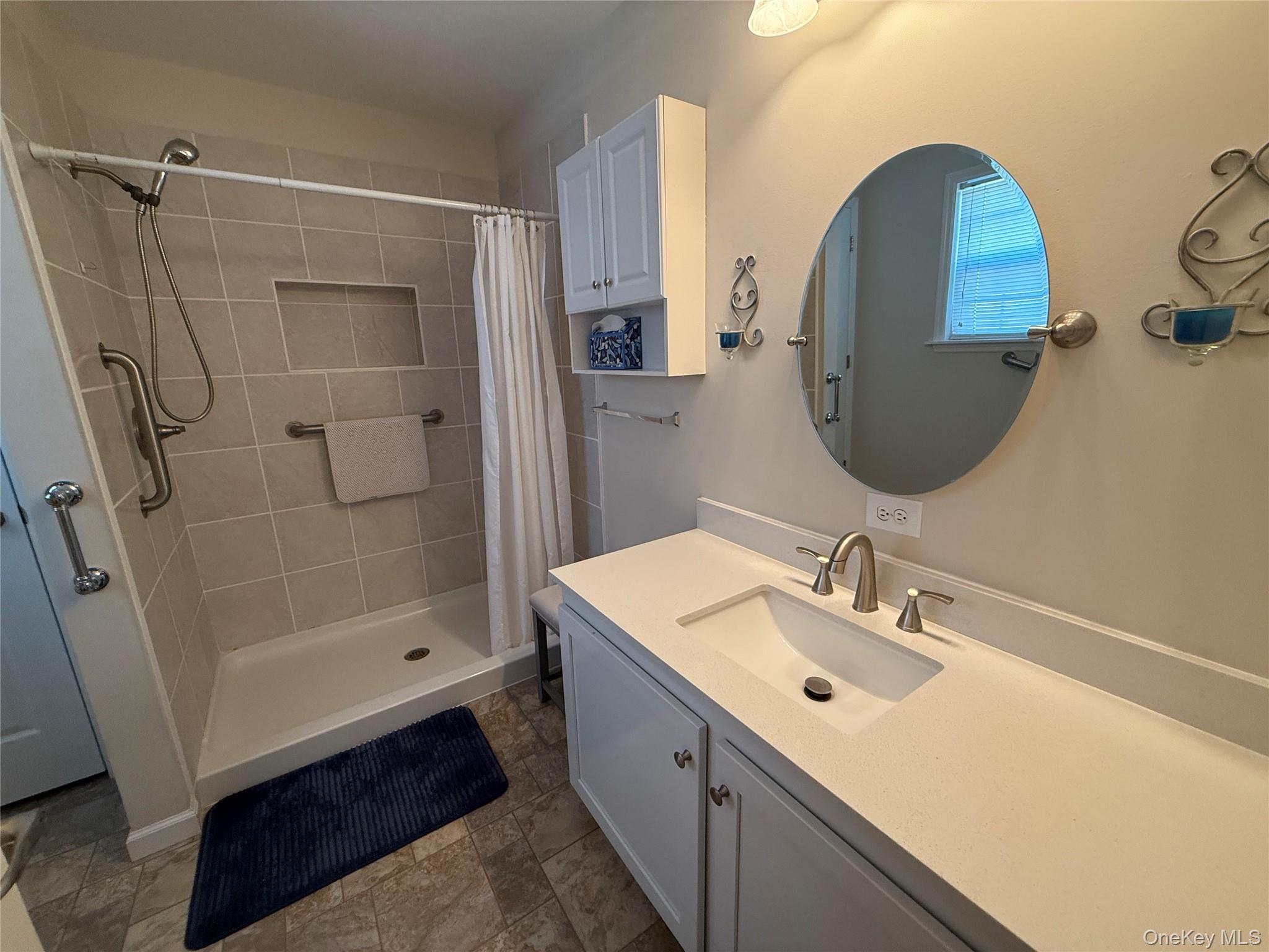 223 Brittany Terrace # 223, Rock Tavern, NY 12575