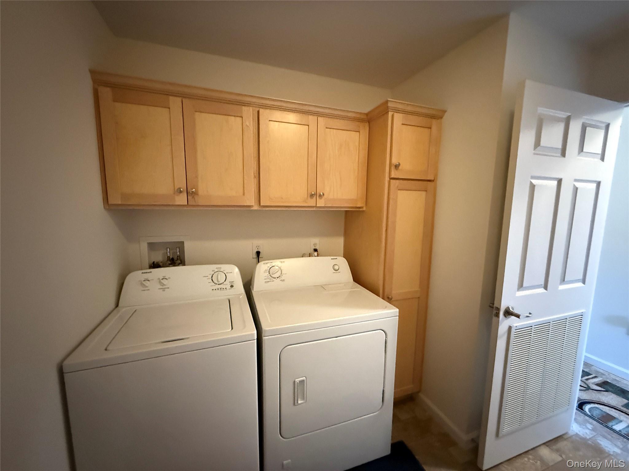 223 Brittany Terrace # 223, Rock Tavern, NY 12575