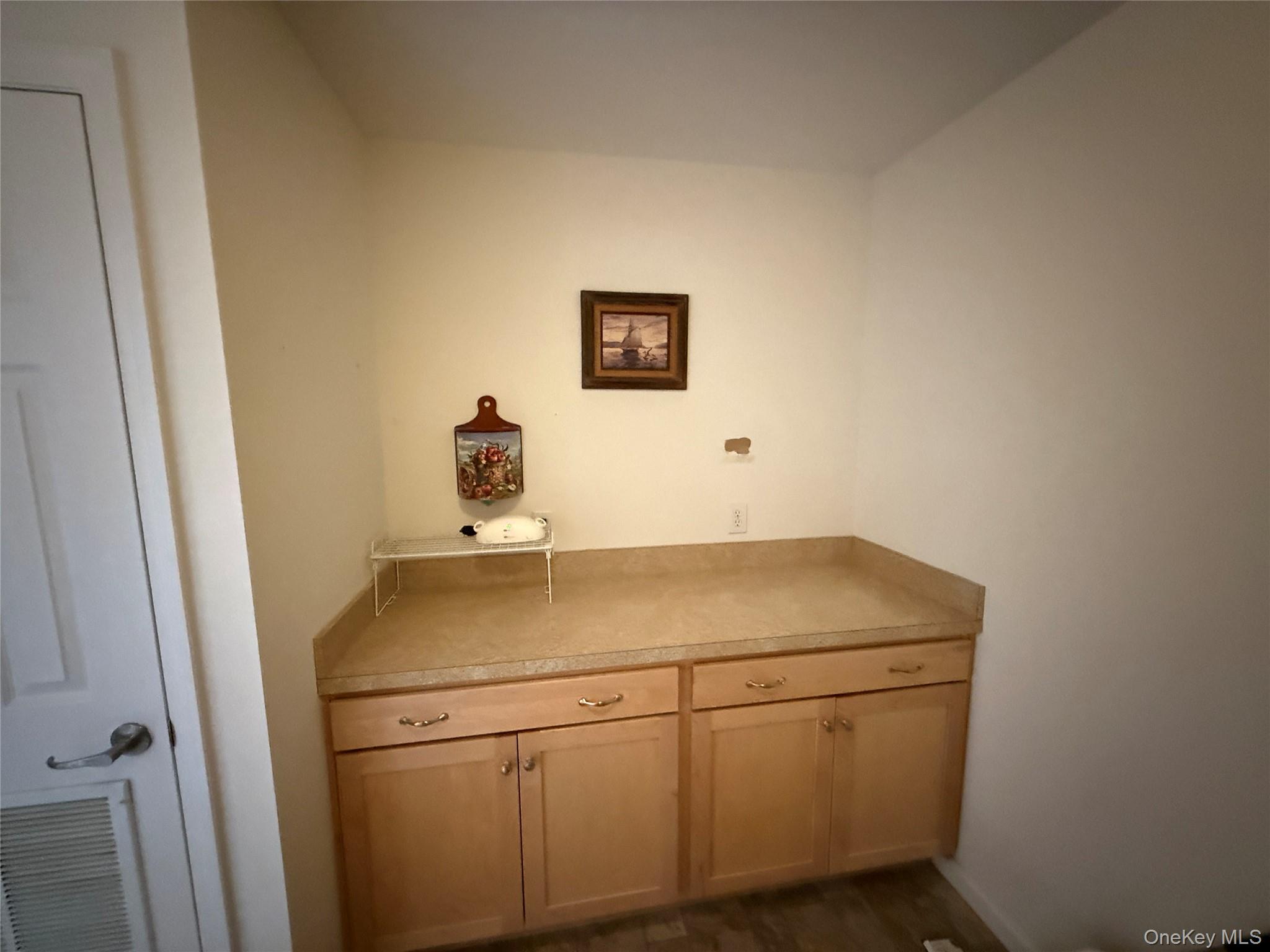 223 Brittany Terrace # 223, Rock Tavern, NY 12575