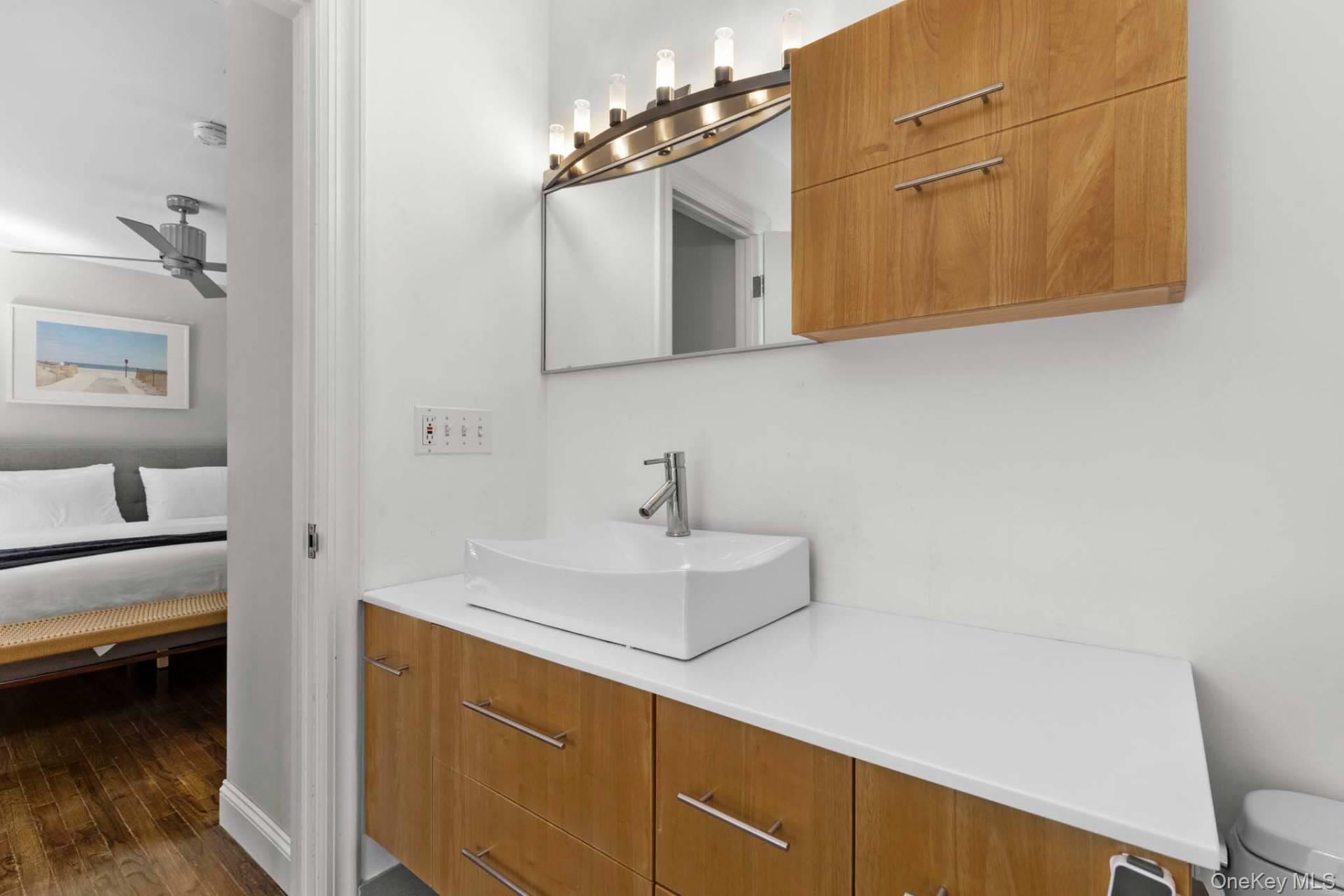 65 Edwards Hole Road, East Hampton, NY 11937