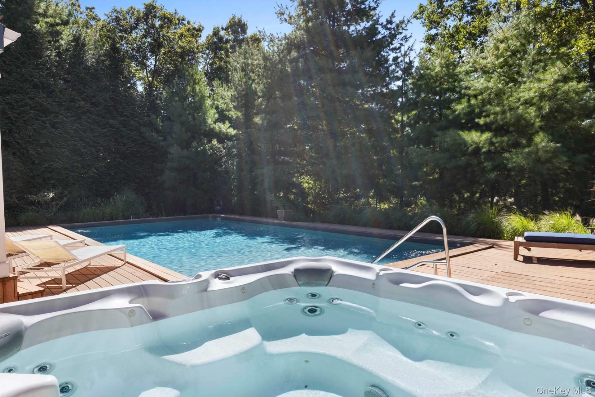 65 Edwards Hole Road, East Hampton, NY 11937