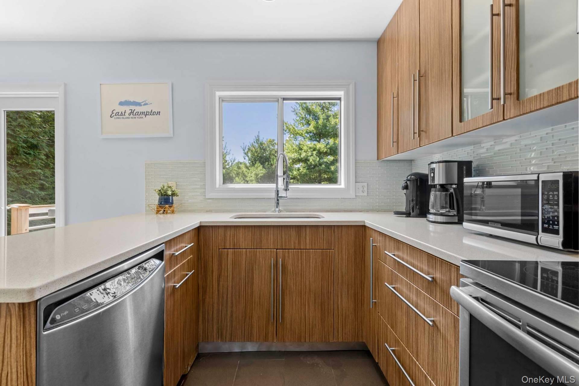 65 Edwards Hole Road, East Hampton, NY 11937