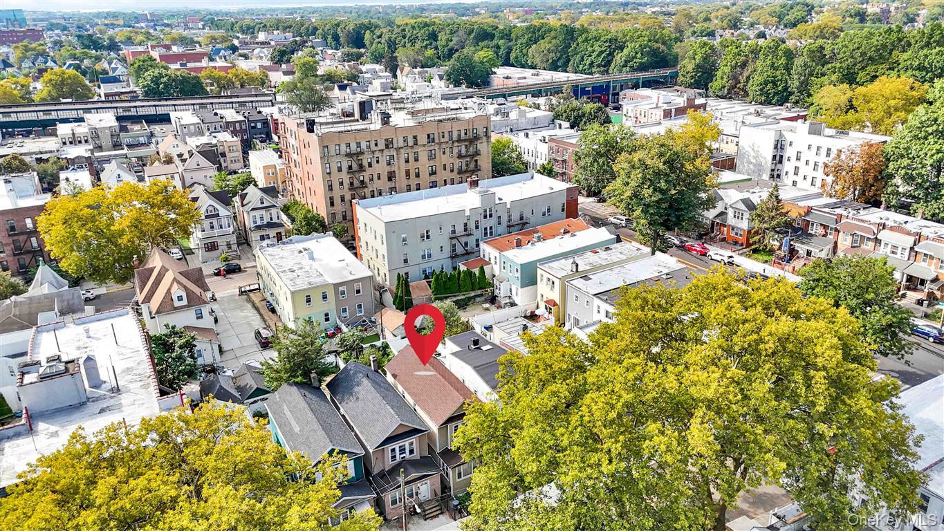 102-16 85th Drive, Richmond Hill, NY 11418