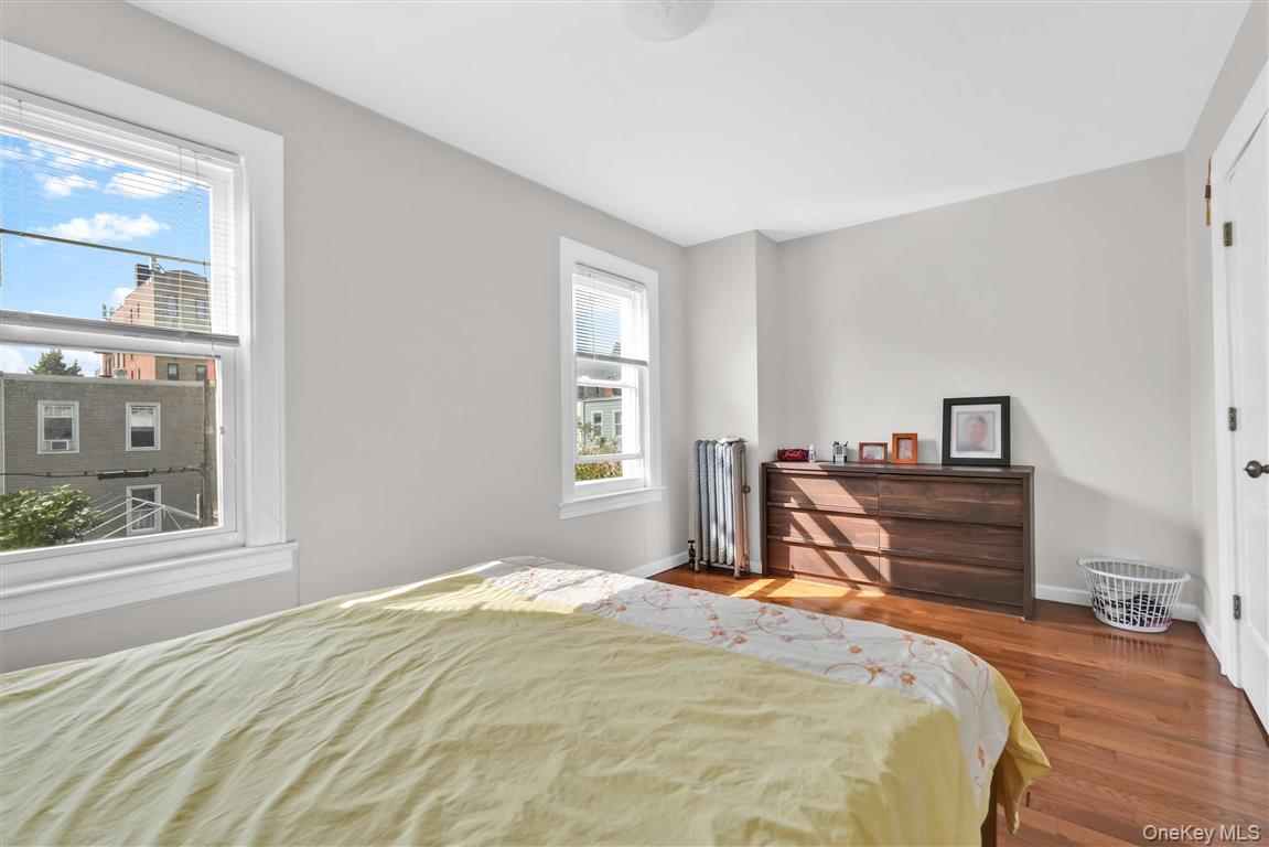 102-16 85th Drive, Richmond Hill, NY 11418