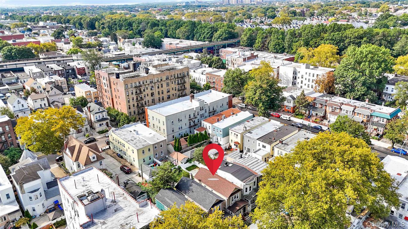 102-16 85th Drive, Richmond Hill, NY 11418