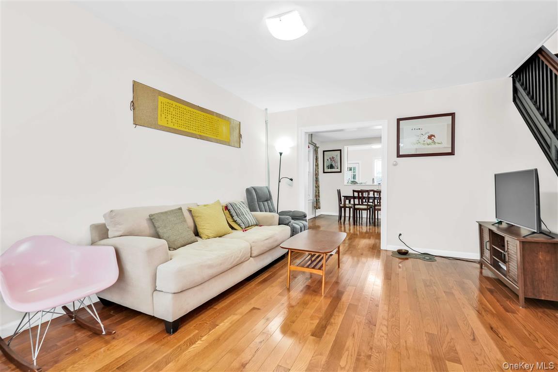 102-16 85th Drive, Richmond Hill, NY 11418