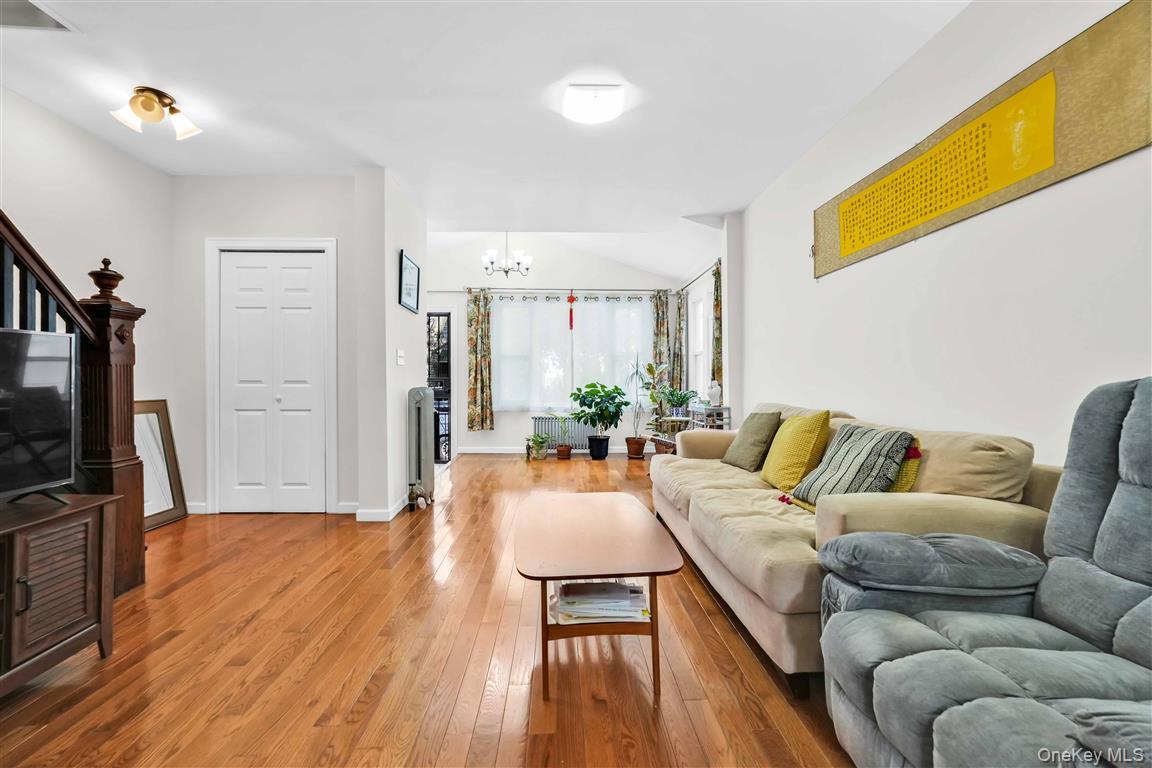 102-16 85th Drive, Richmond Hill, NY 11418