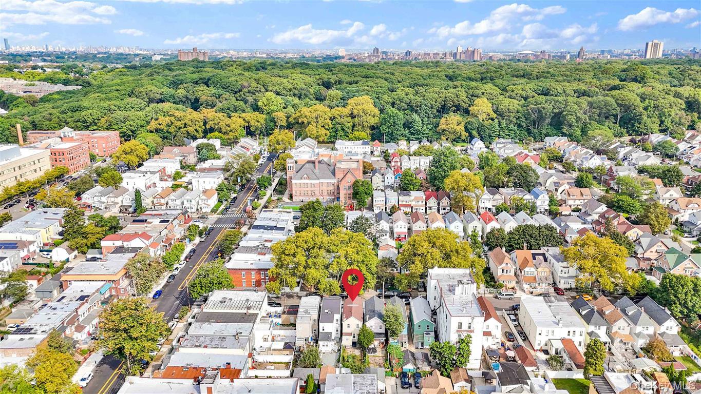 102-16 85th Drive, Richmond Hill, NY 11418