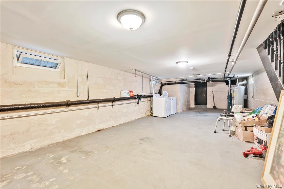 102-16 85th Drive, Richmond Hill, NY 11418