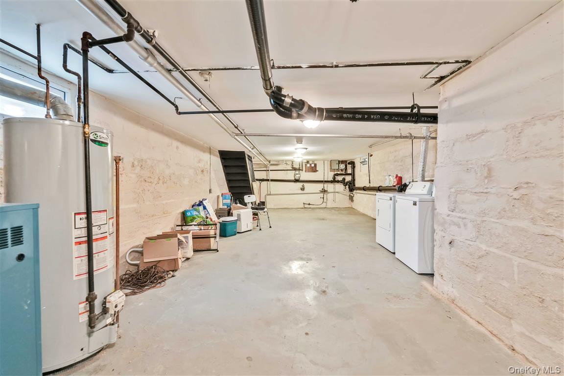 102-16 85th Drive, Richmond Hill, NY 11418