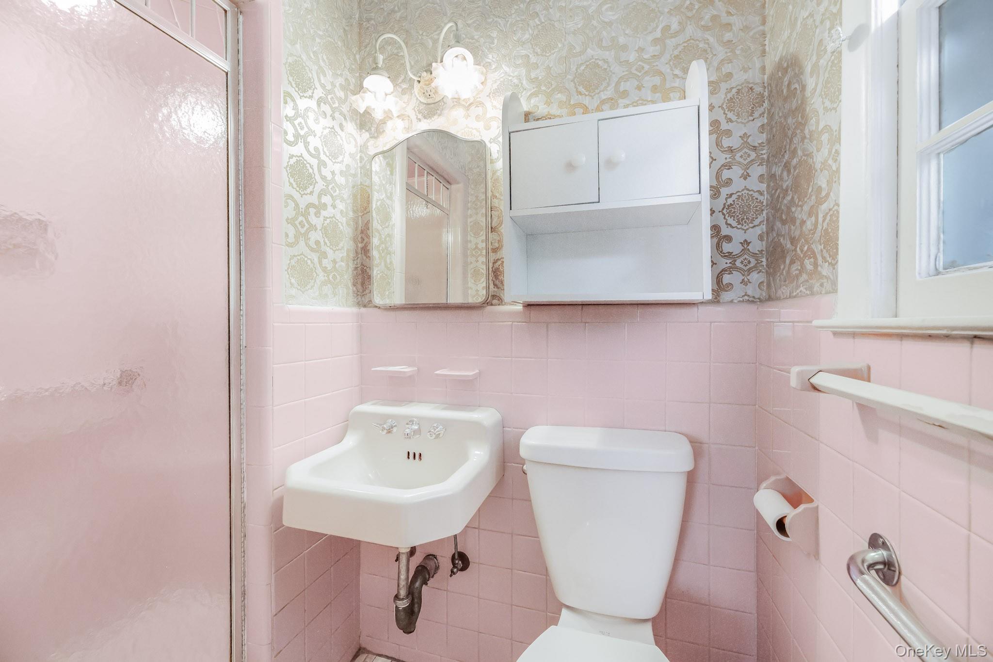 33 Eisenhower Drive, Yonkers, NY 10710