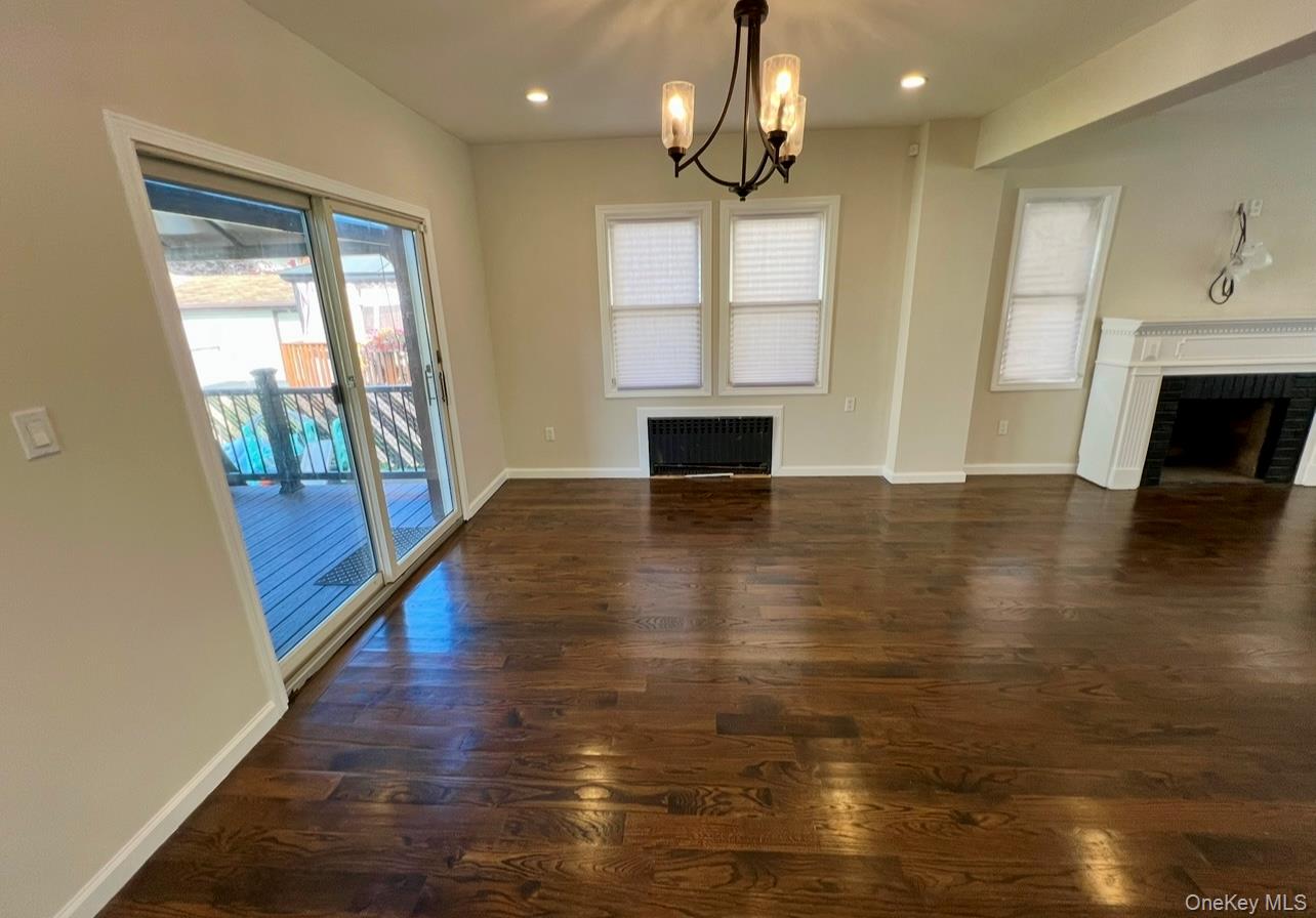 5 Lawrence Avenue, Lynbrook, NY 11563