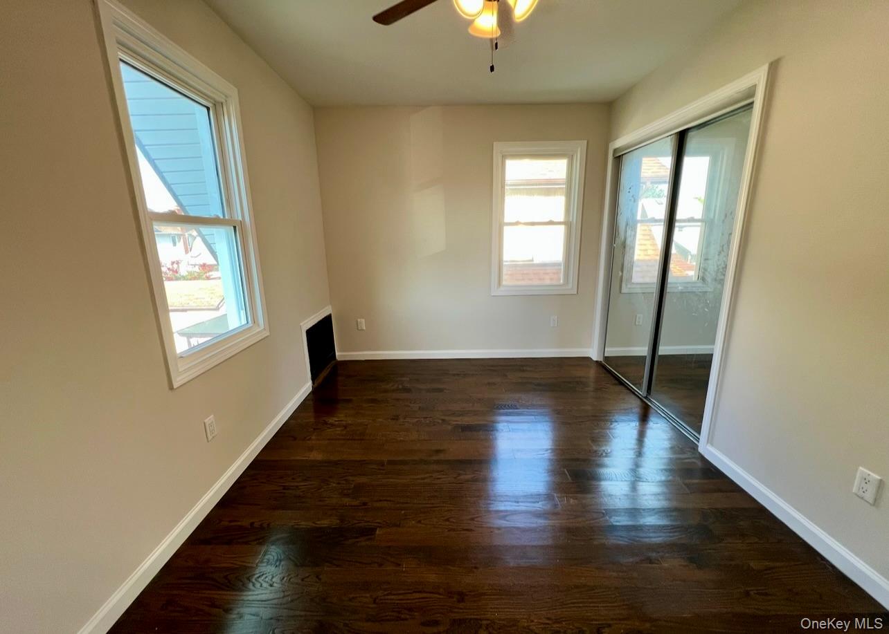 5 Lawrence Avenue, Lynbrook, NY 11563