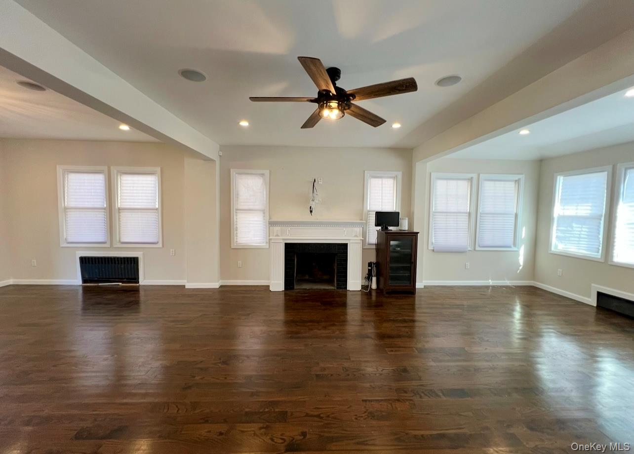 5 Lawrence Avenue, Lynbrook, NY 11563