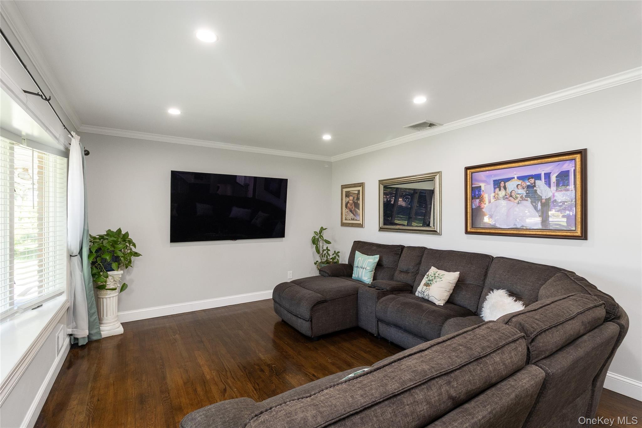 63 Hedgerow Lane, Commack, NY 11725