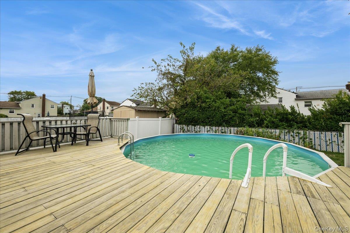 570 S Ocean Avenue, Freeport, NY 11520