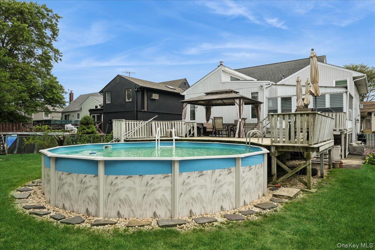 570 S Ocean Avenue, Freeport, NY 11520