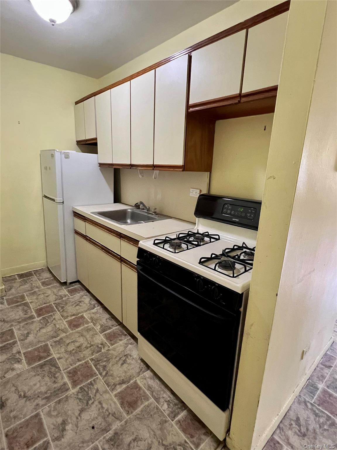 86-29 155 Avenue # 1G, Howard Beach, NY 11414