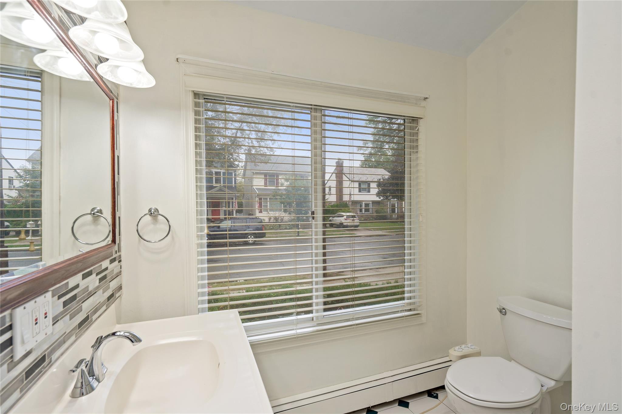 224 Bryant Avenue, Floral Park, NY 11001