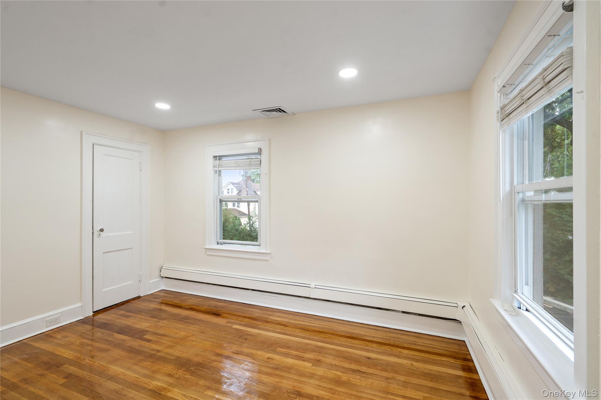 224 Bryant Avenue, Floral Park, NY 11001