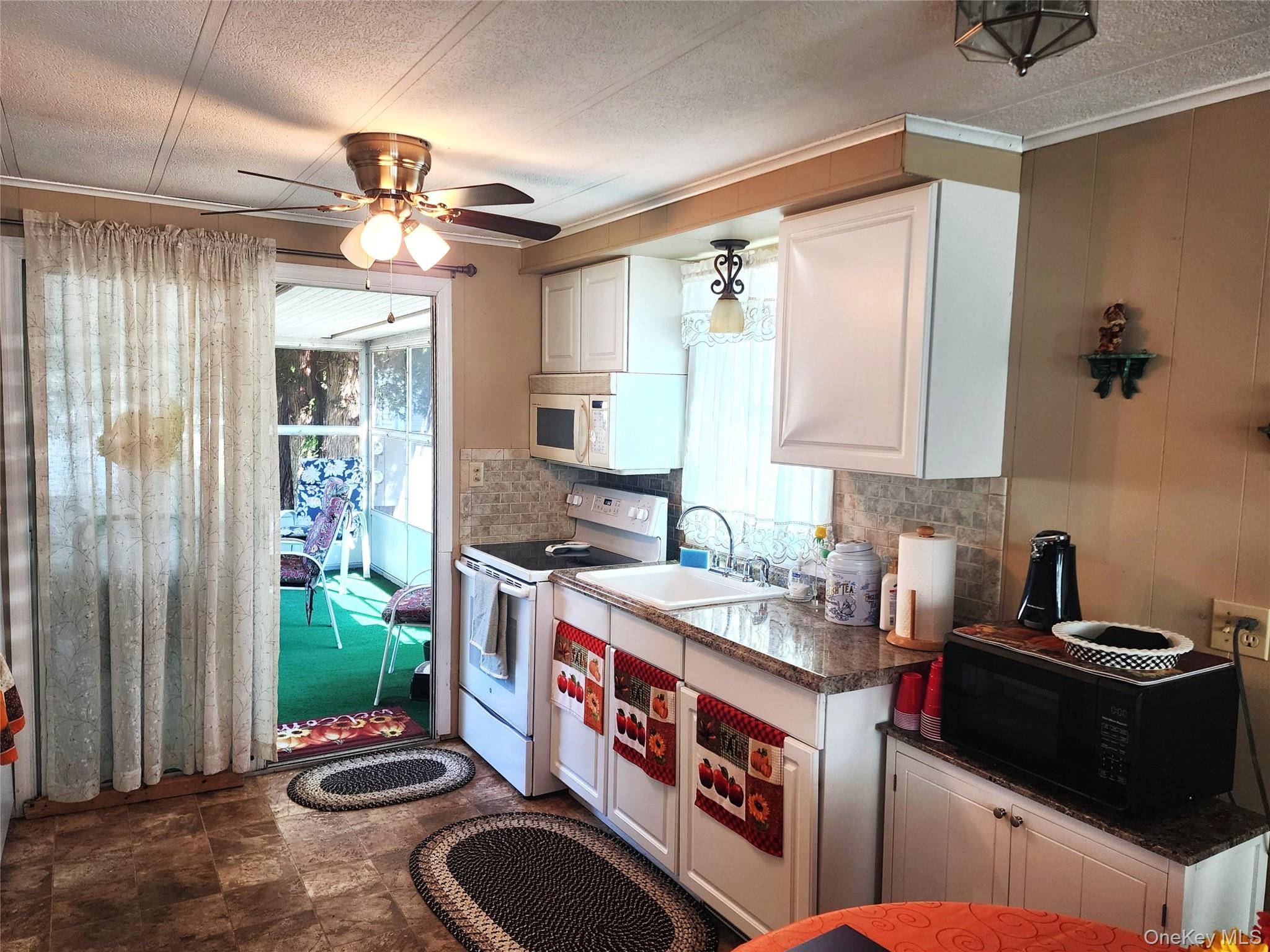 38B Village Circle S, Manorville, NY 11949