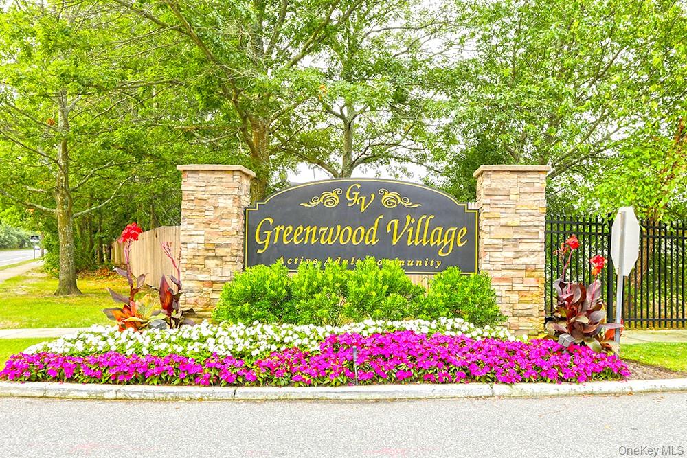 38B Village Circle S, Manorville, NY 11949