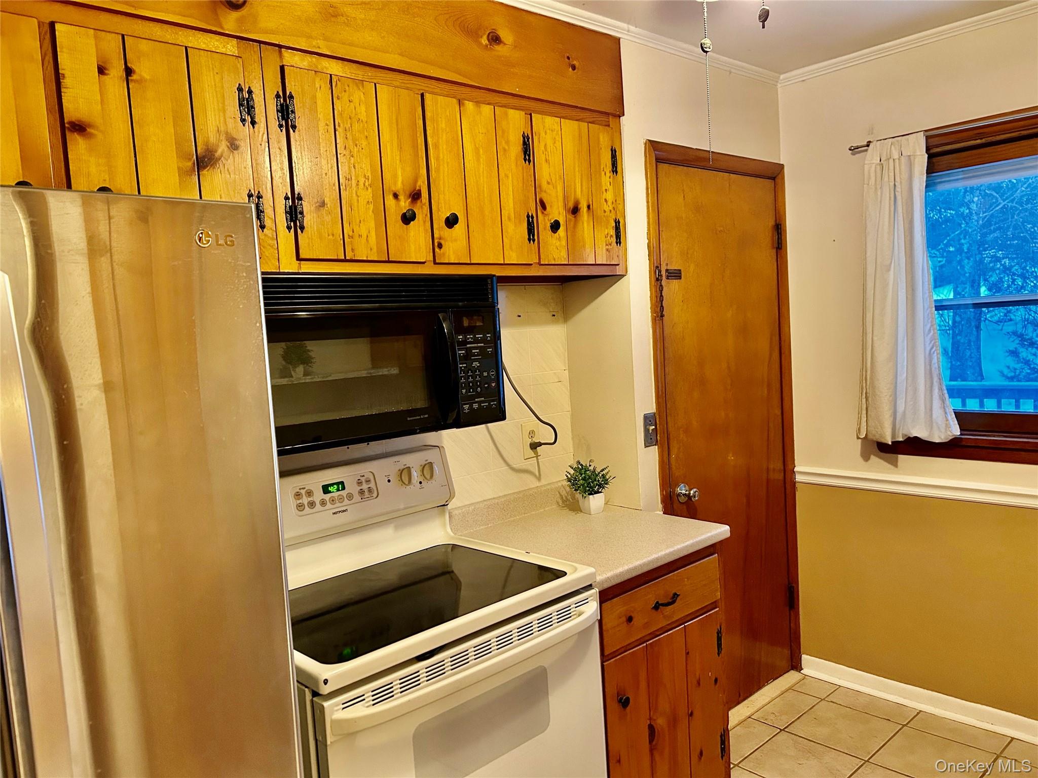 102 Overocker Road # 2, Poughkeepsie, NY 12603