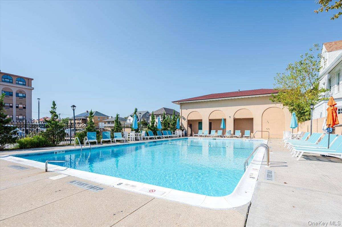 185 W Park Avenue # 209, Long Beach, NY 11561