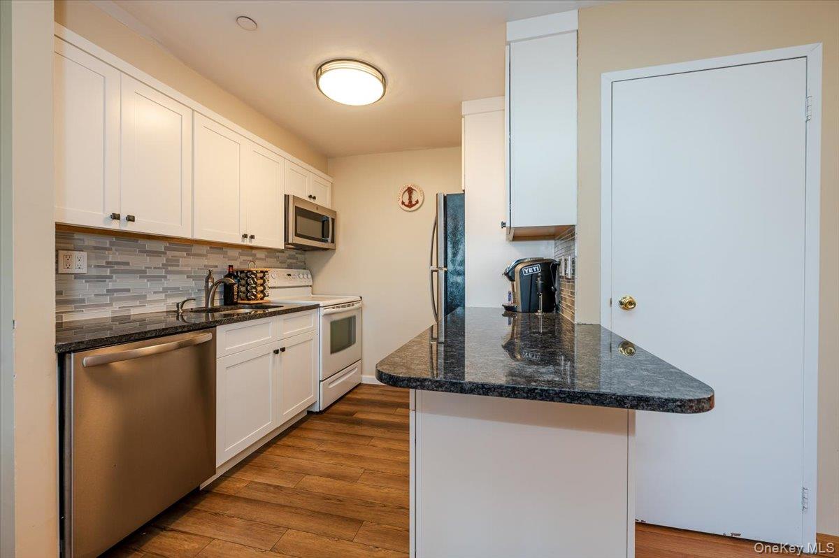 185 W Park Avenue # 209, Long Beach, NY 11561