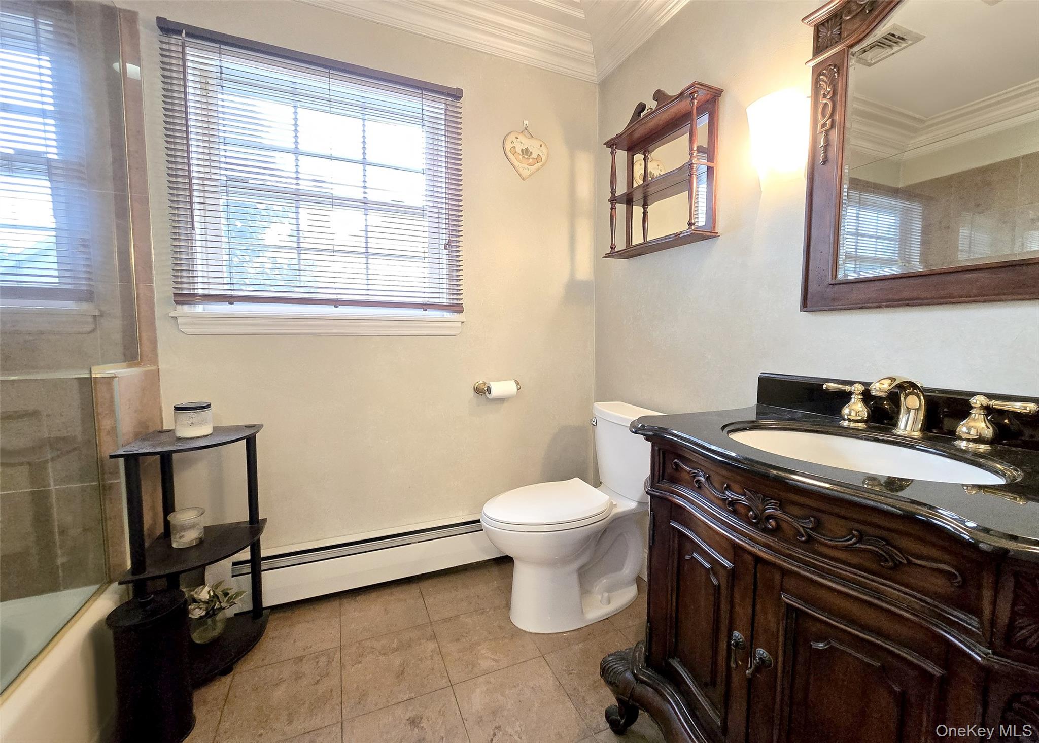 21 Durham Place, Lake Grove, NY 11755