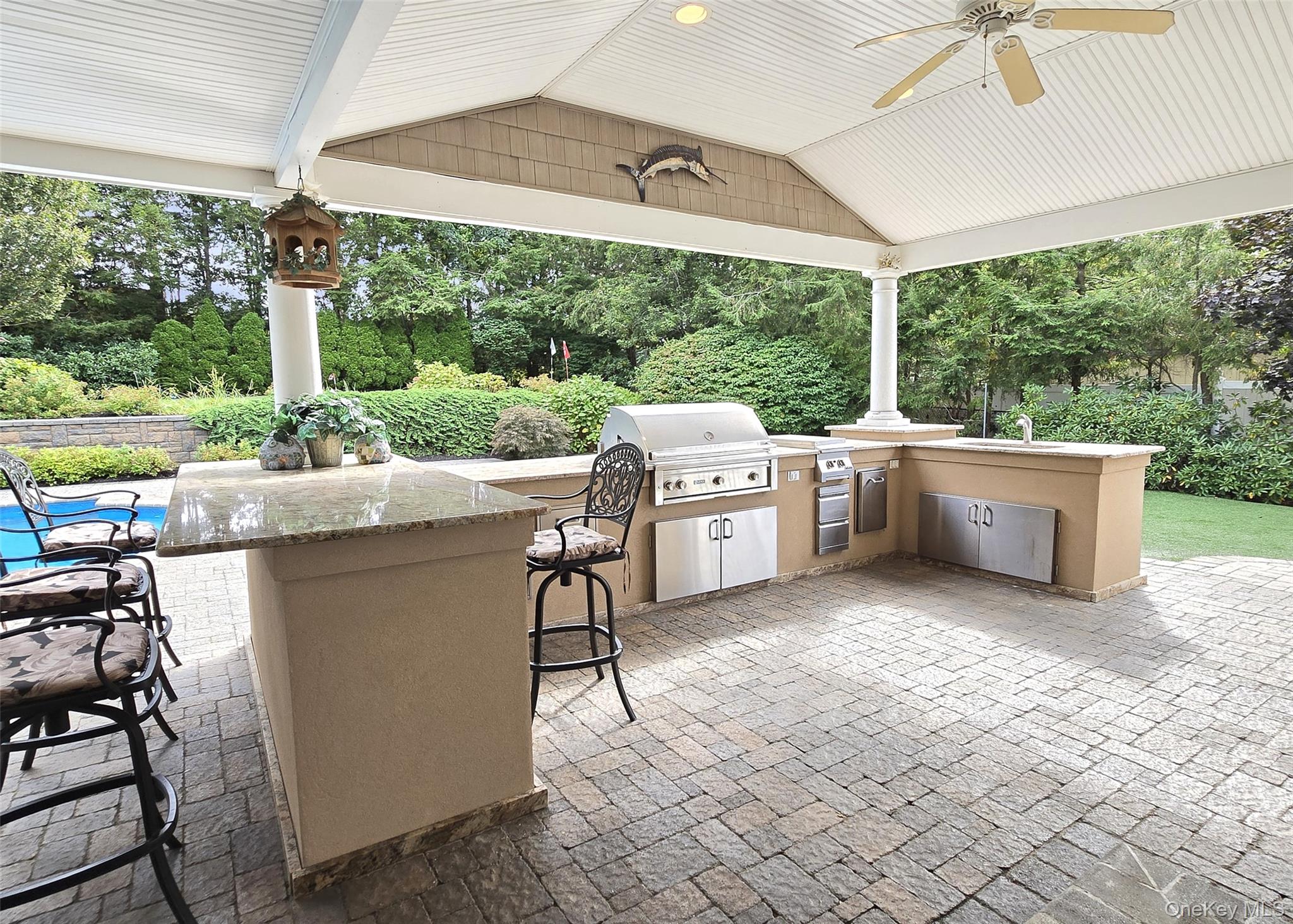 21 Durham Place, Lake Grove, NY 11755