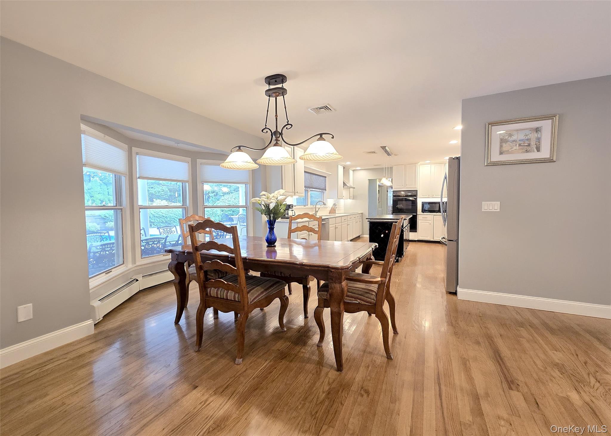 21 Durham Place, Lake Grove, NY 11755