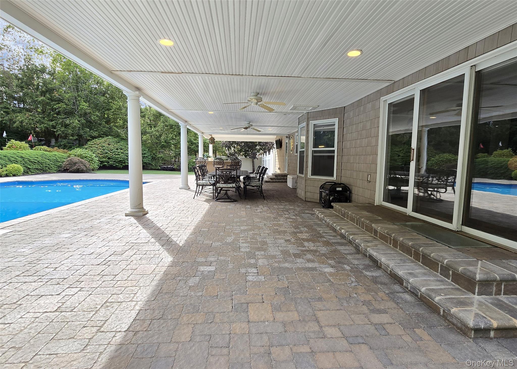 21 Durham Place, Lake Grove, NY 11755