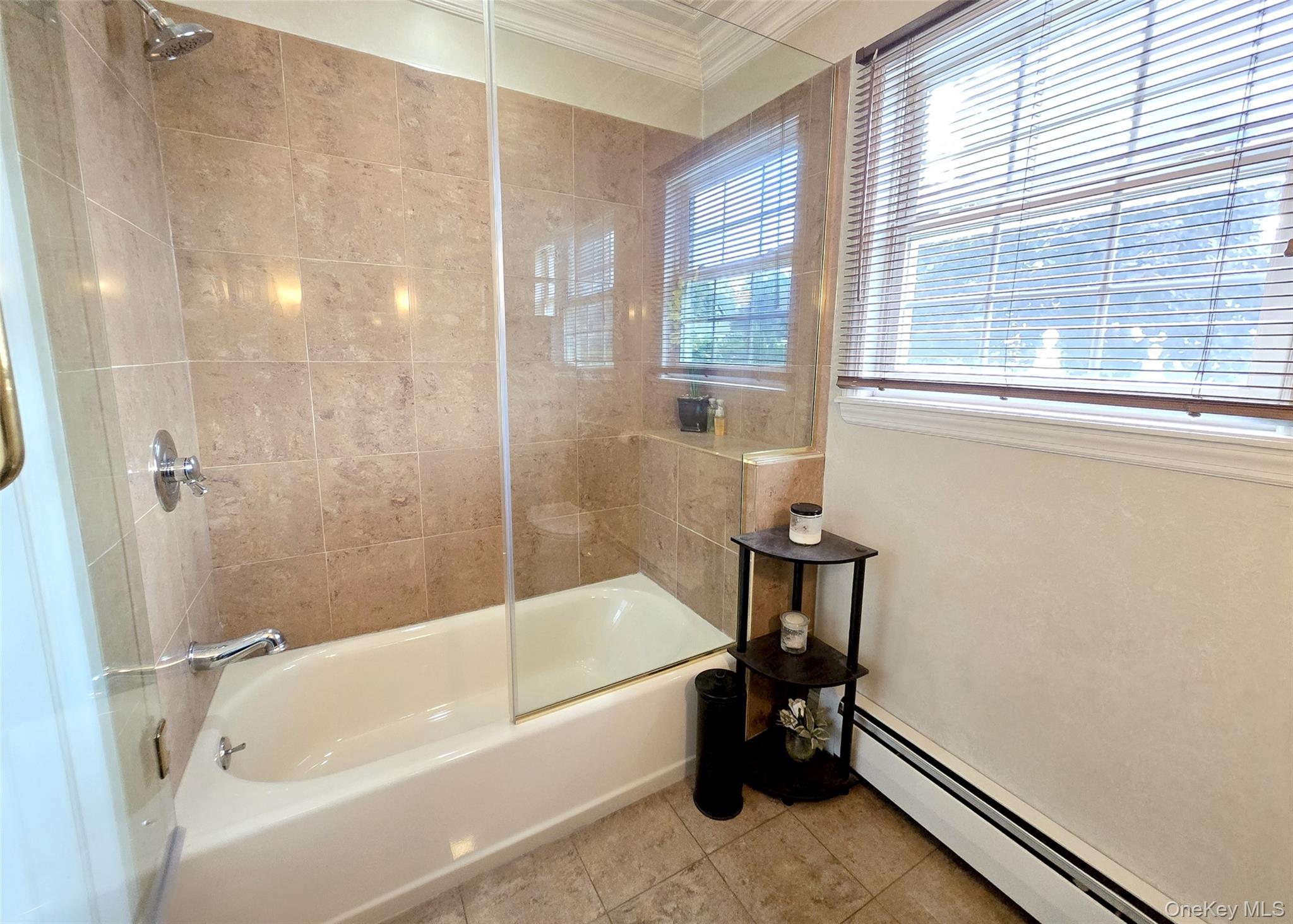 21 Durham Place, Lake Grove, NY 11755