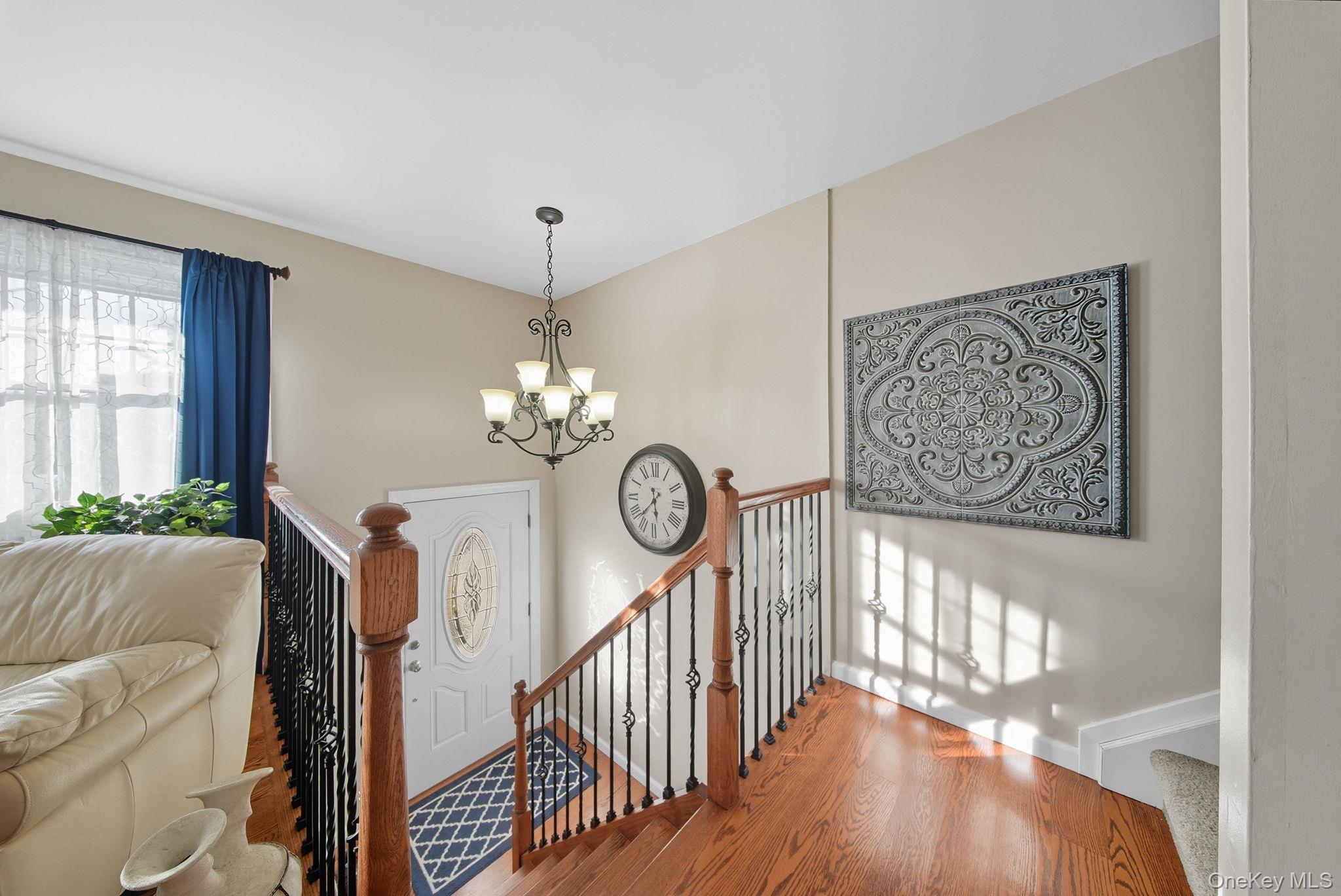 33 Red Barn Lane, Middletown, NY 10940