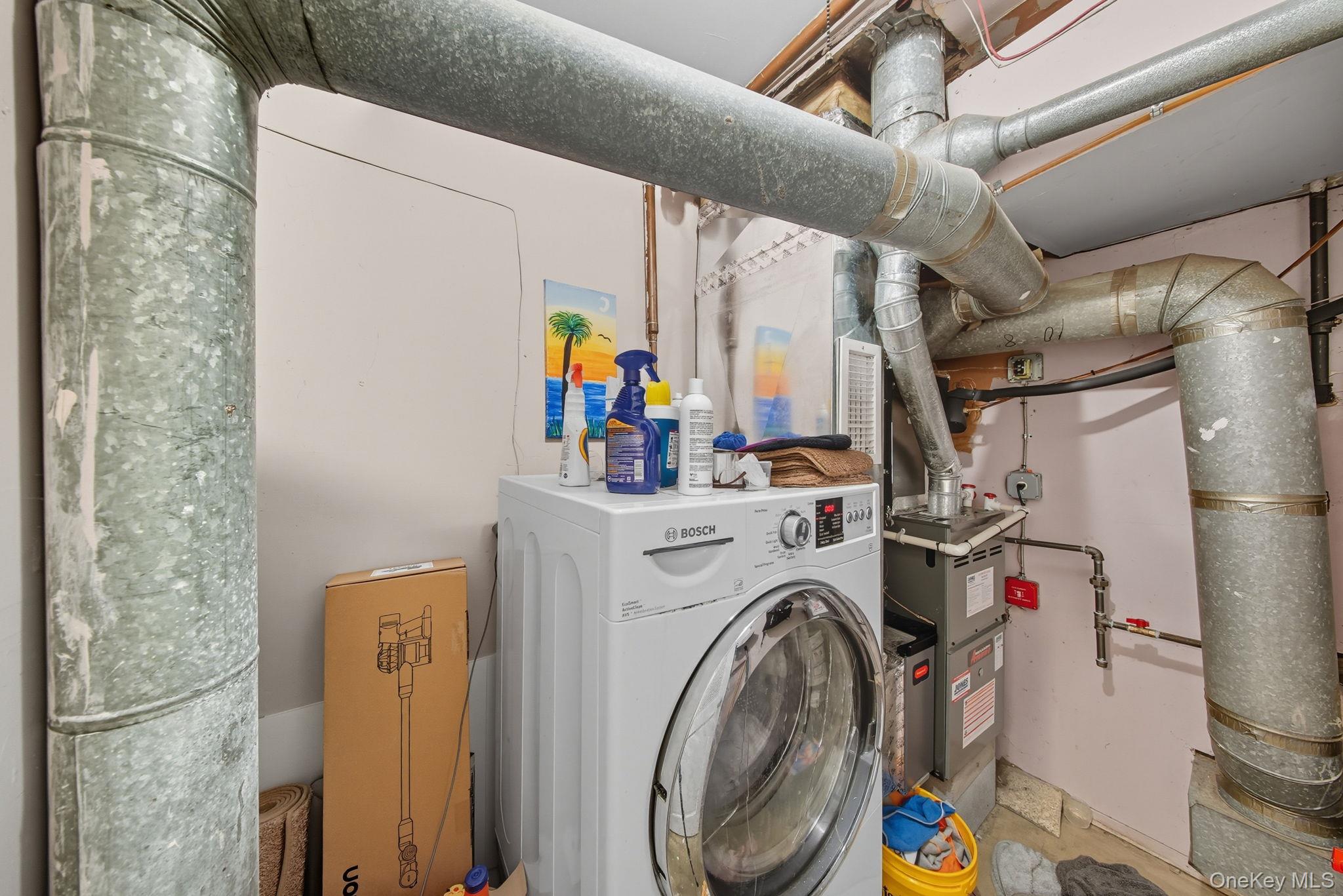 33 Red Barn Lane, Middletown, NY 10940