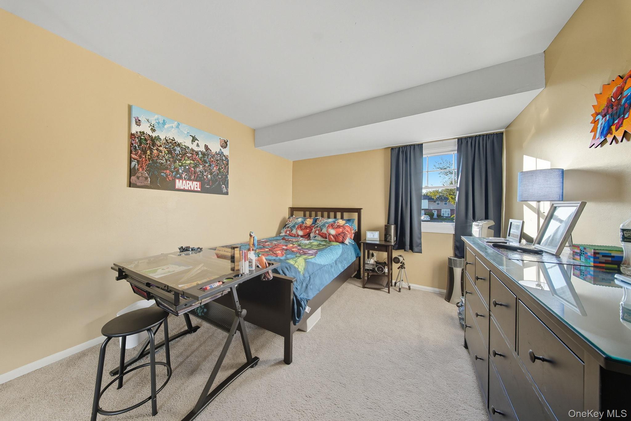 33 Red Barn Lane, Middletown, NY 10940