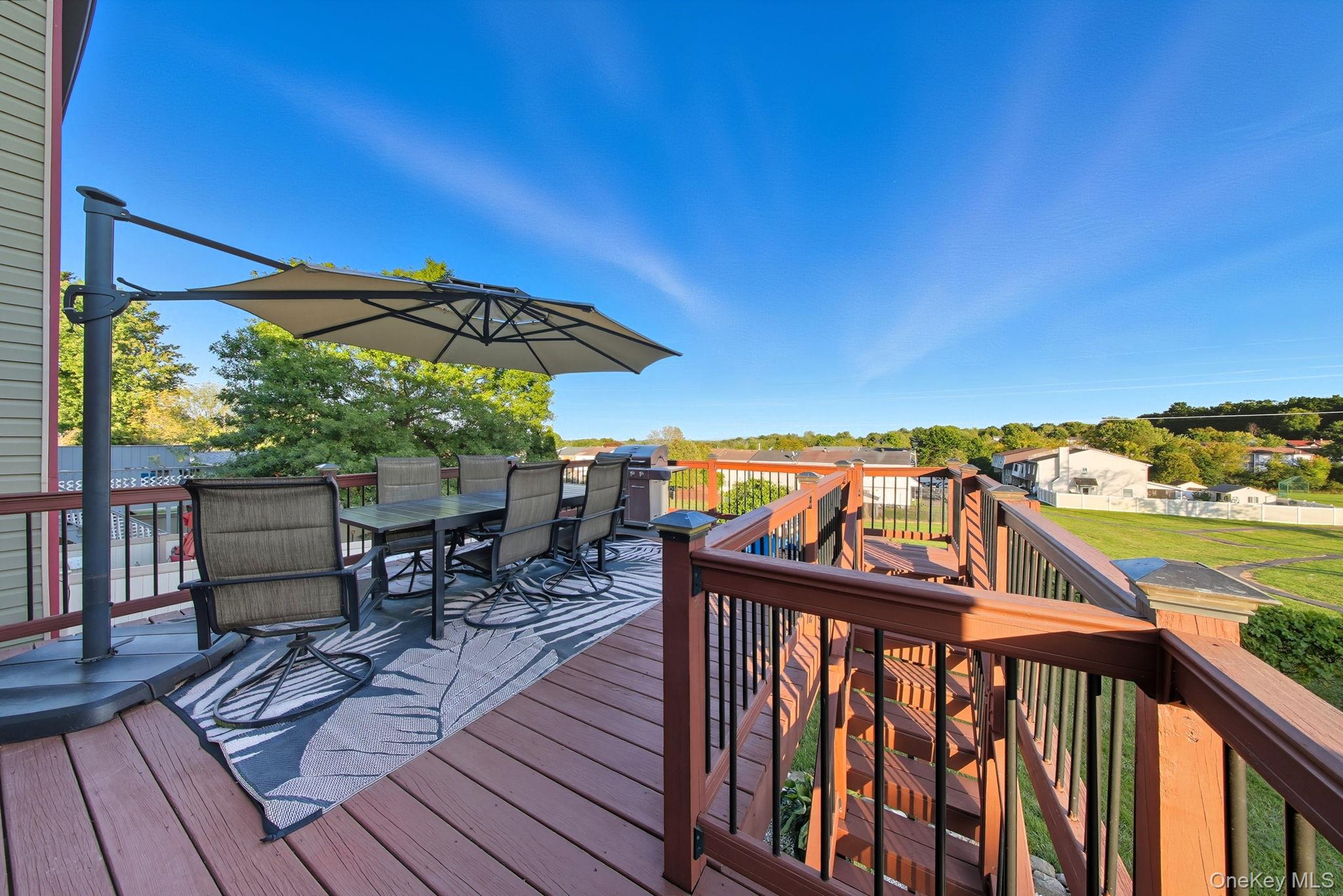 33 Red Barn Lane, Middletown, NY 10940