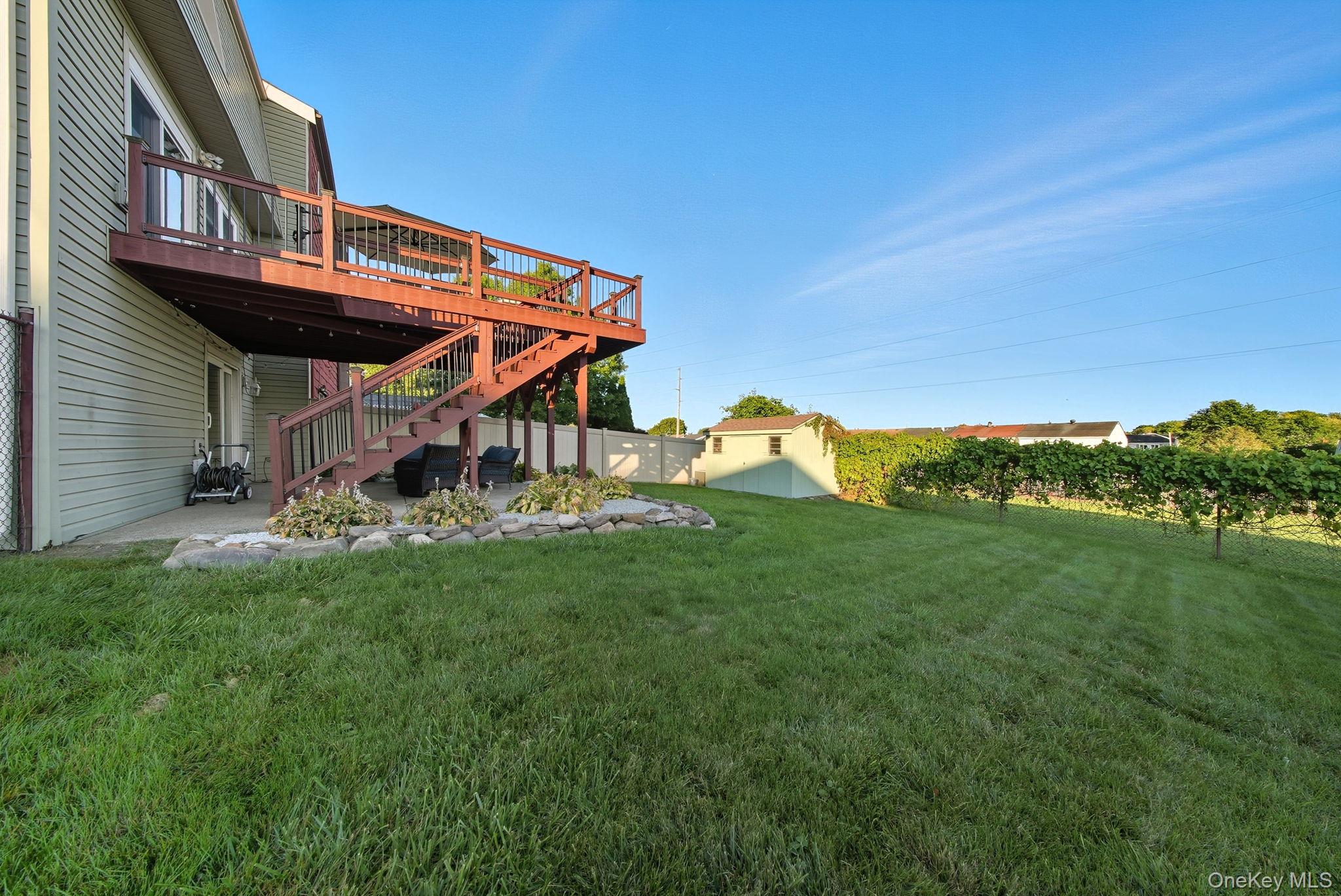 33 Red Barn Lane, Middletown, NY 10940