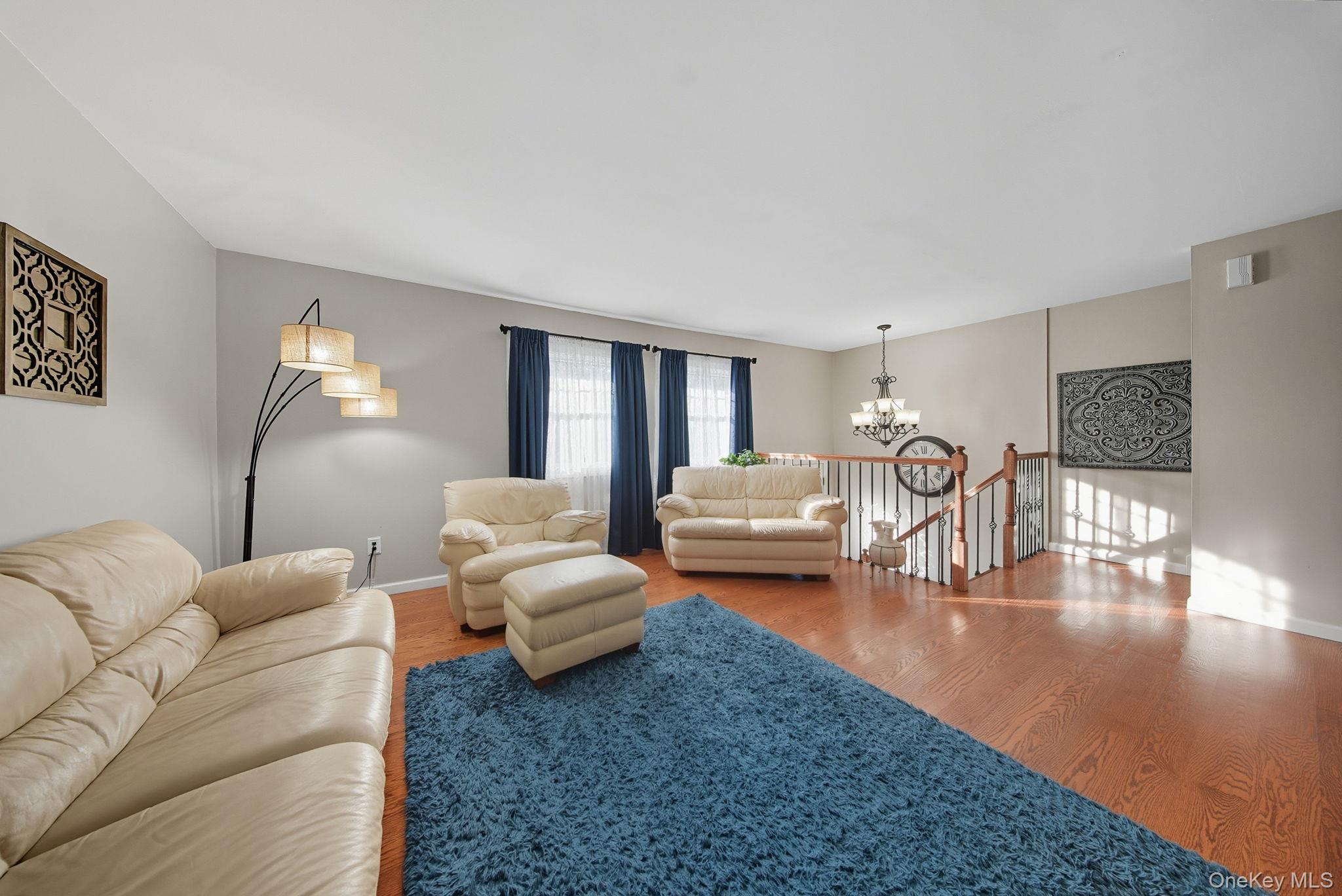 33 Red Barn Lane, Middletown, NY 10940