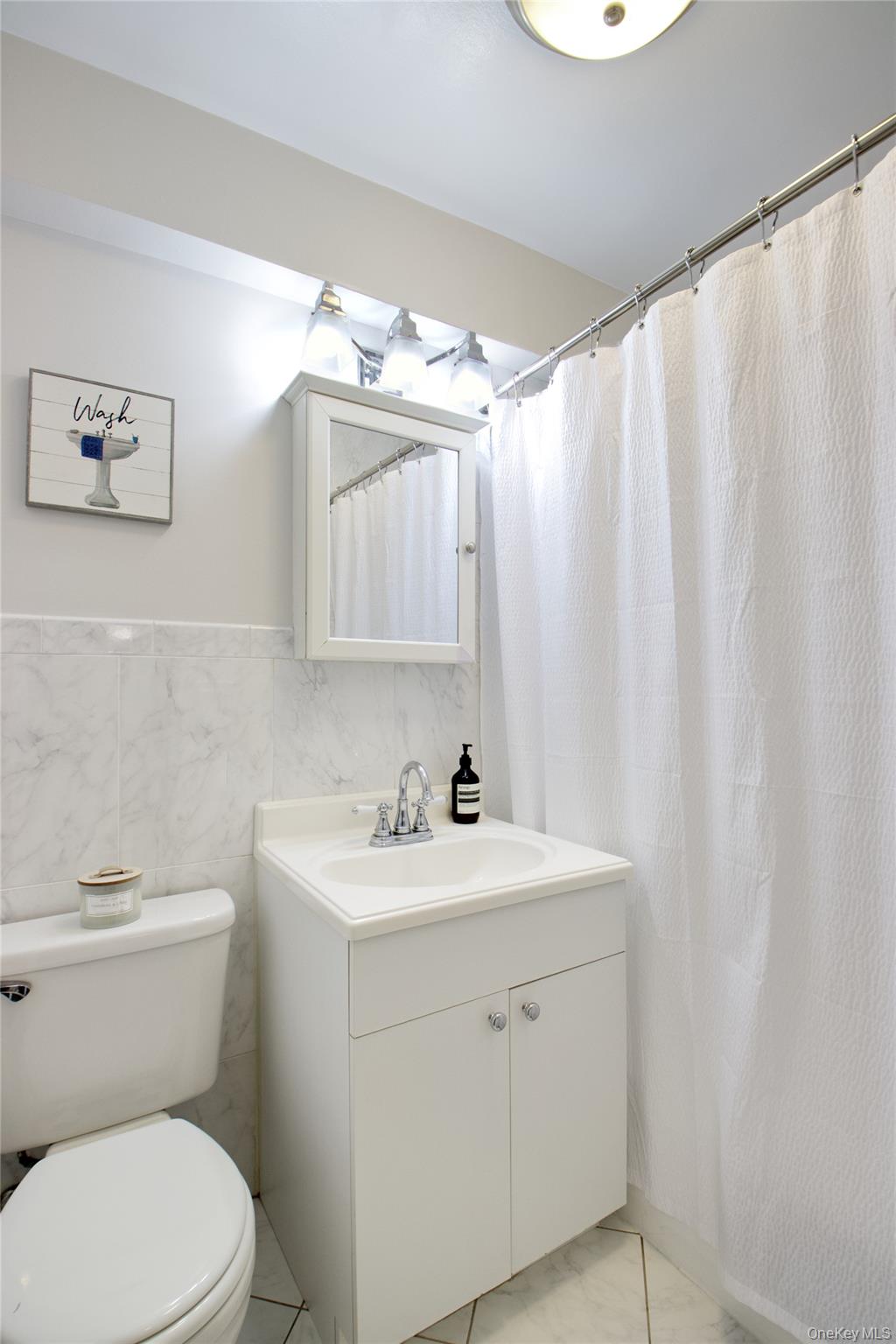 3 Birchwood Court # 2G, Mineola, NY 11501