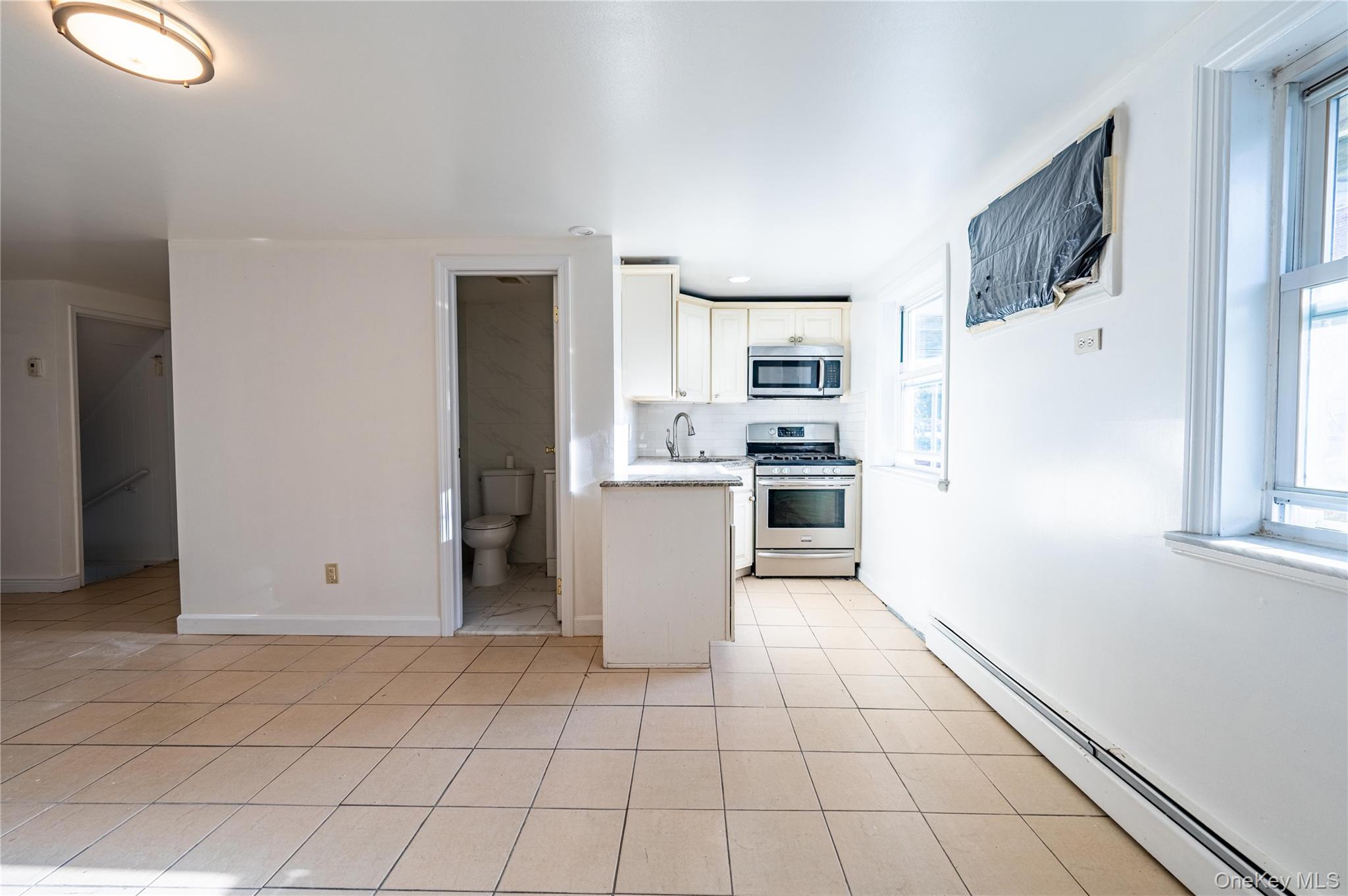 1027 Throggmorton Avenue, Bronx, NY 10465