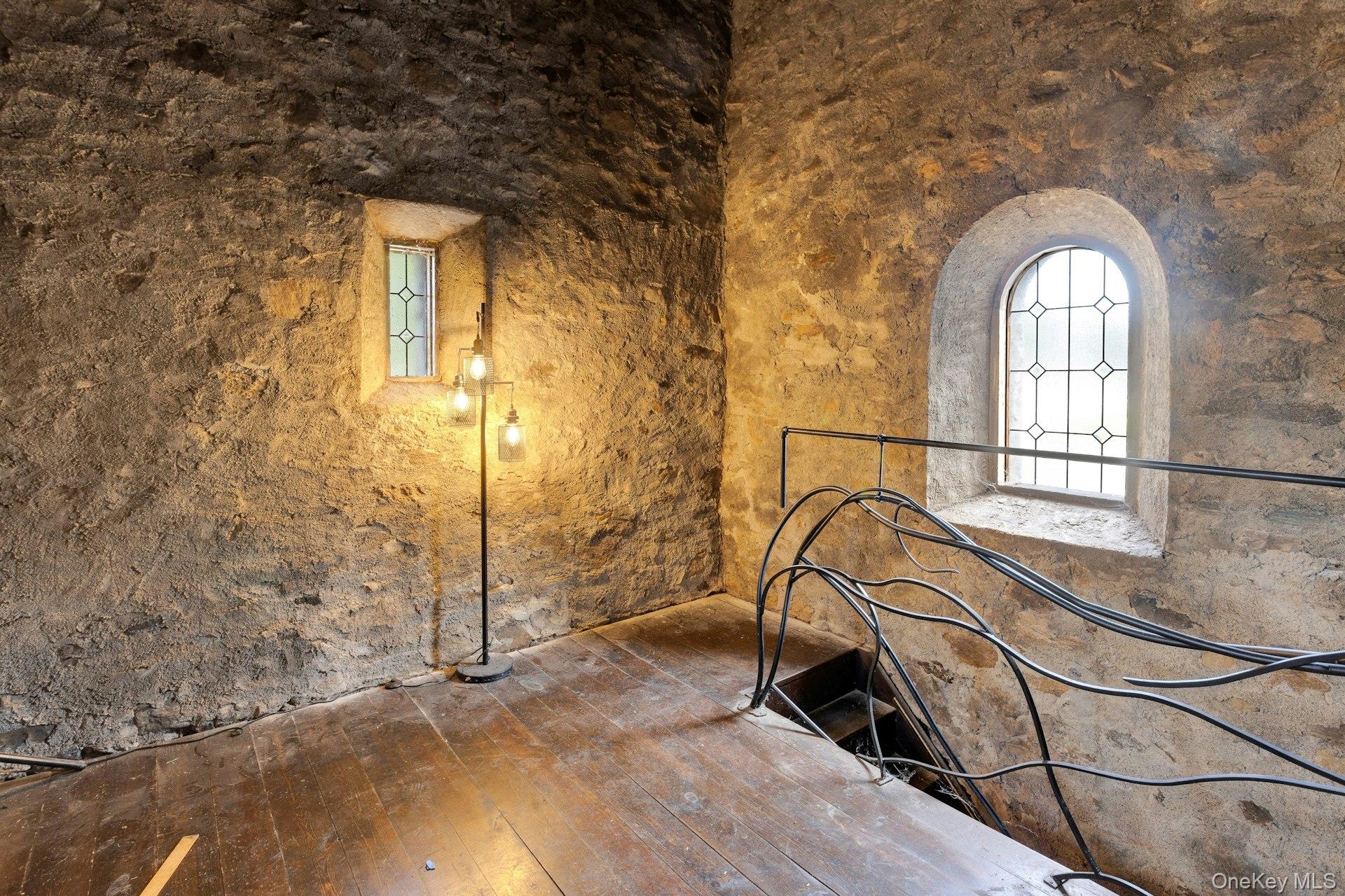 1715 E Main Street, Mohegan Lake, NY 10547