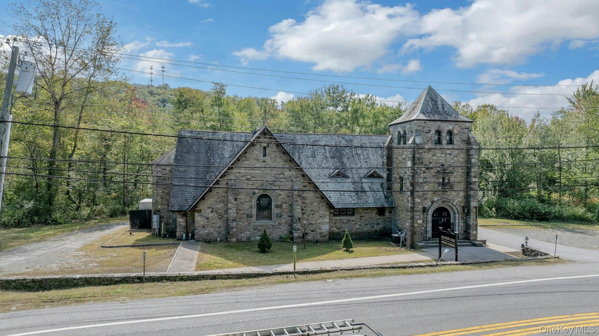 1715 E Main Street, Mohegan Lake, NY 10547