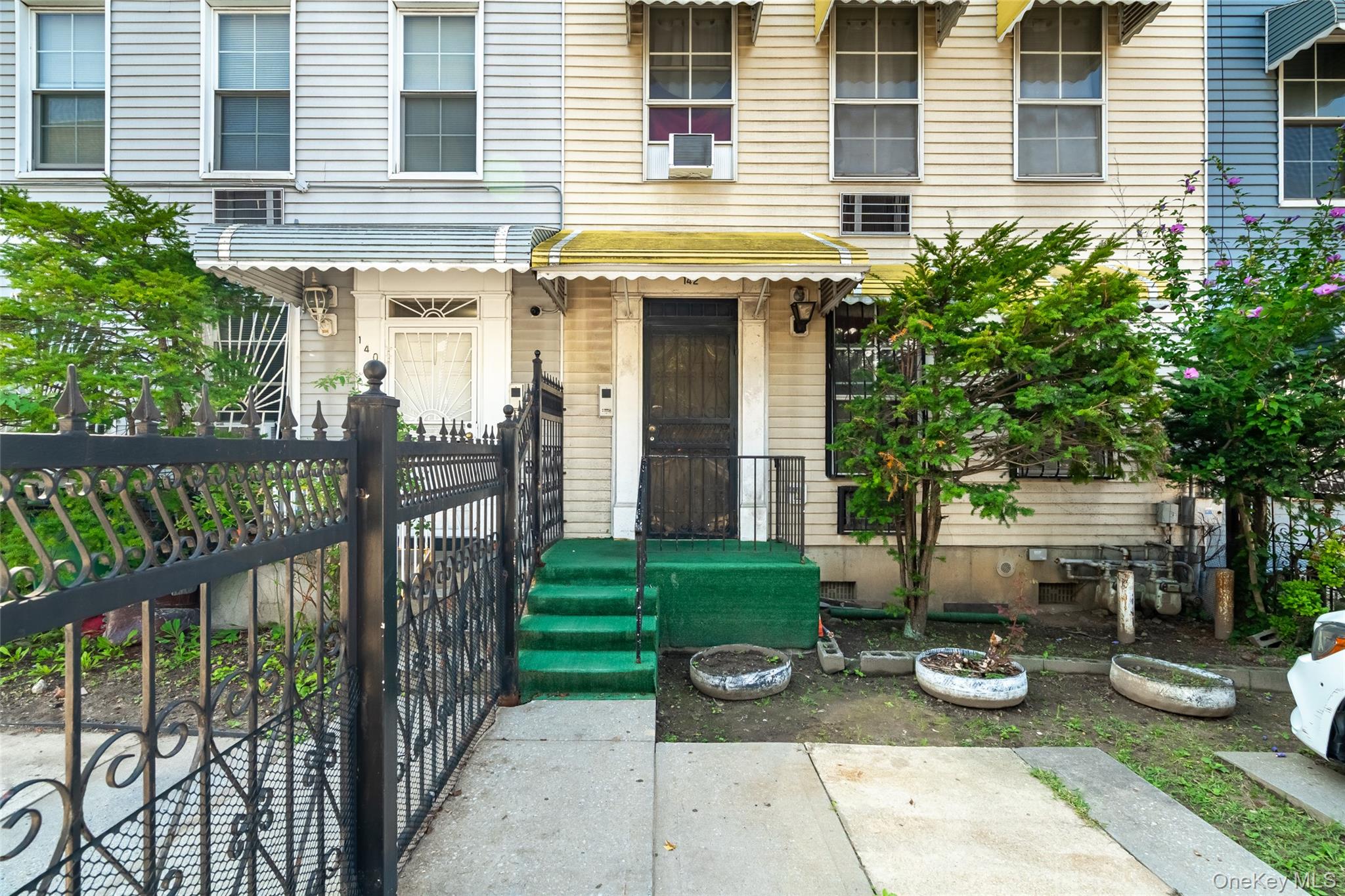 142 W 175th Street, Bronx, NY 10453