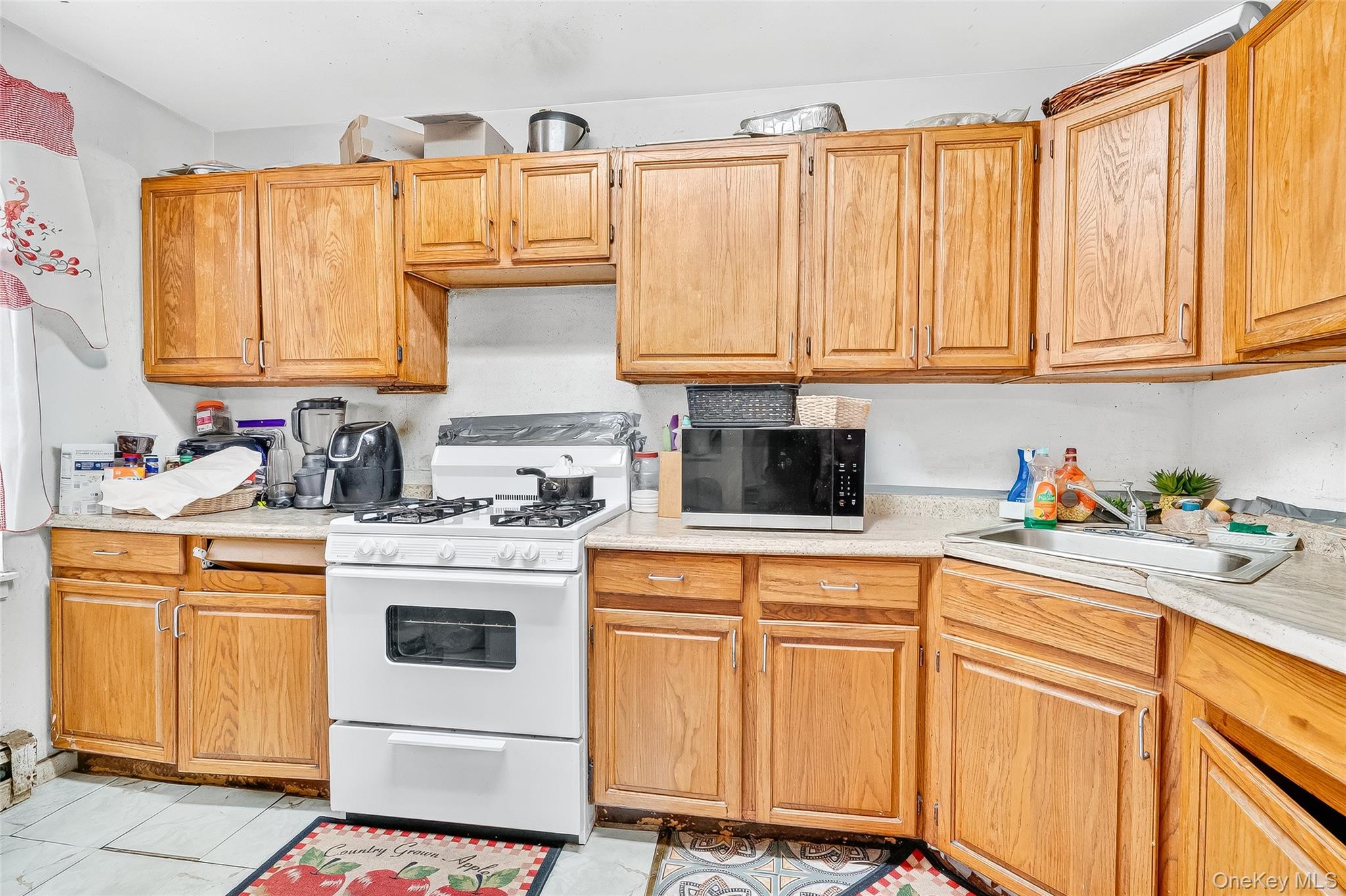 142 W 175th Street, Bronx, NY 10453