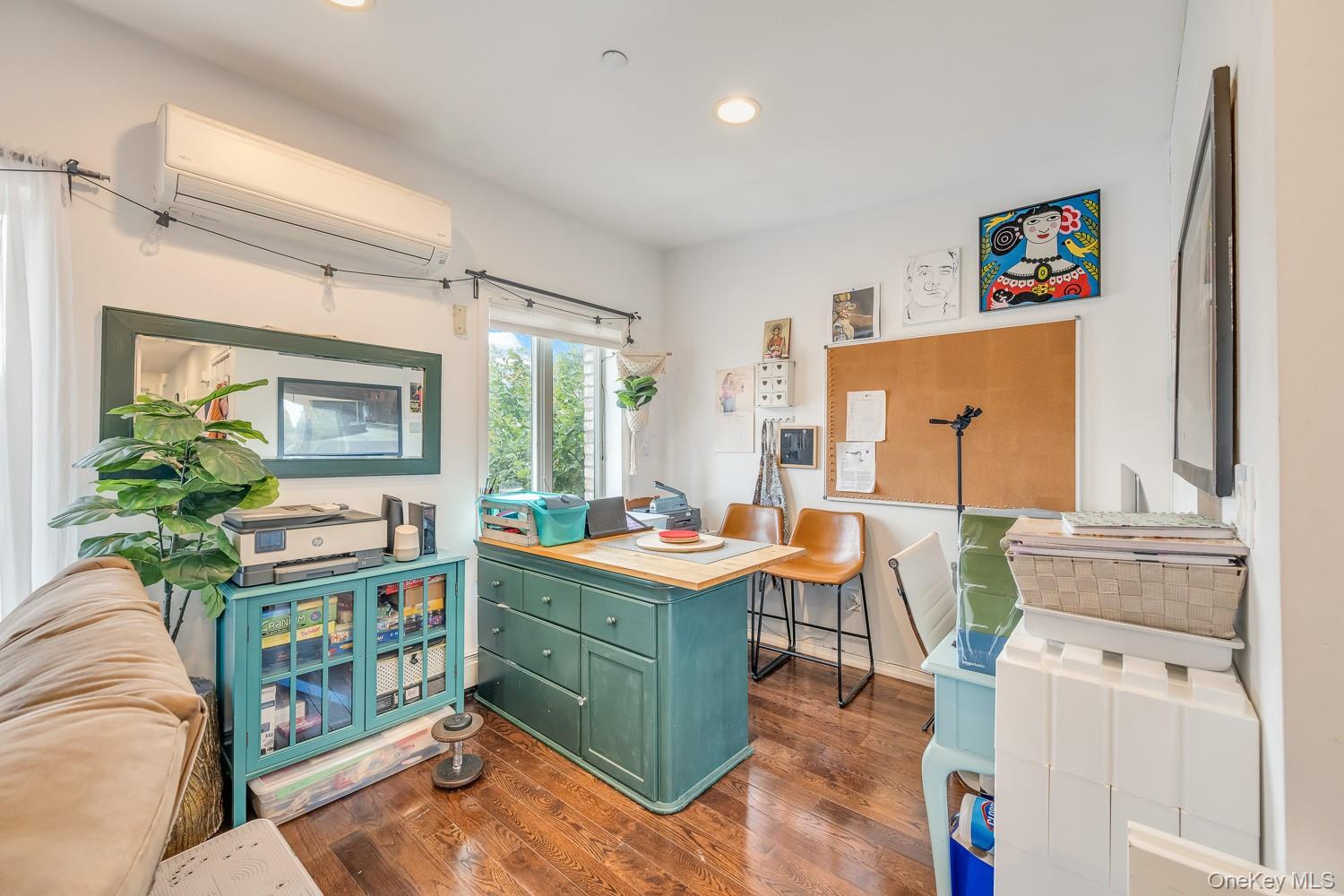 21-05 33rd Avenue, Astoria, NY 11106