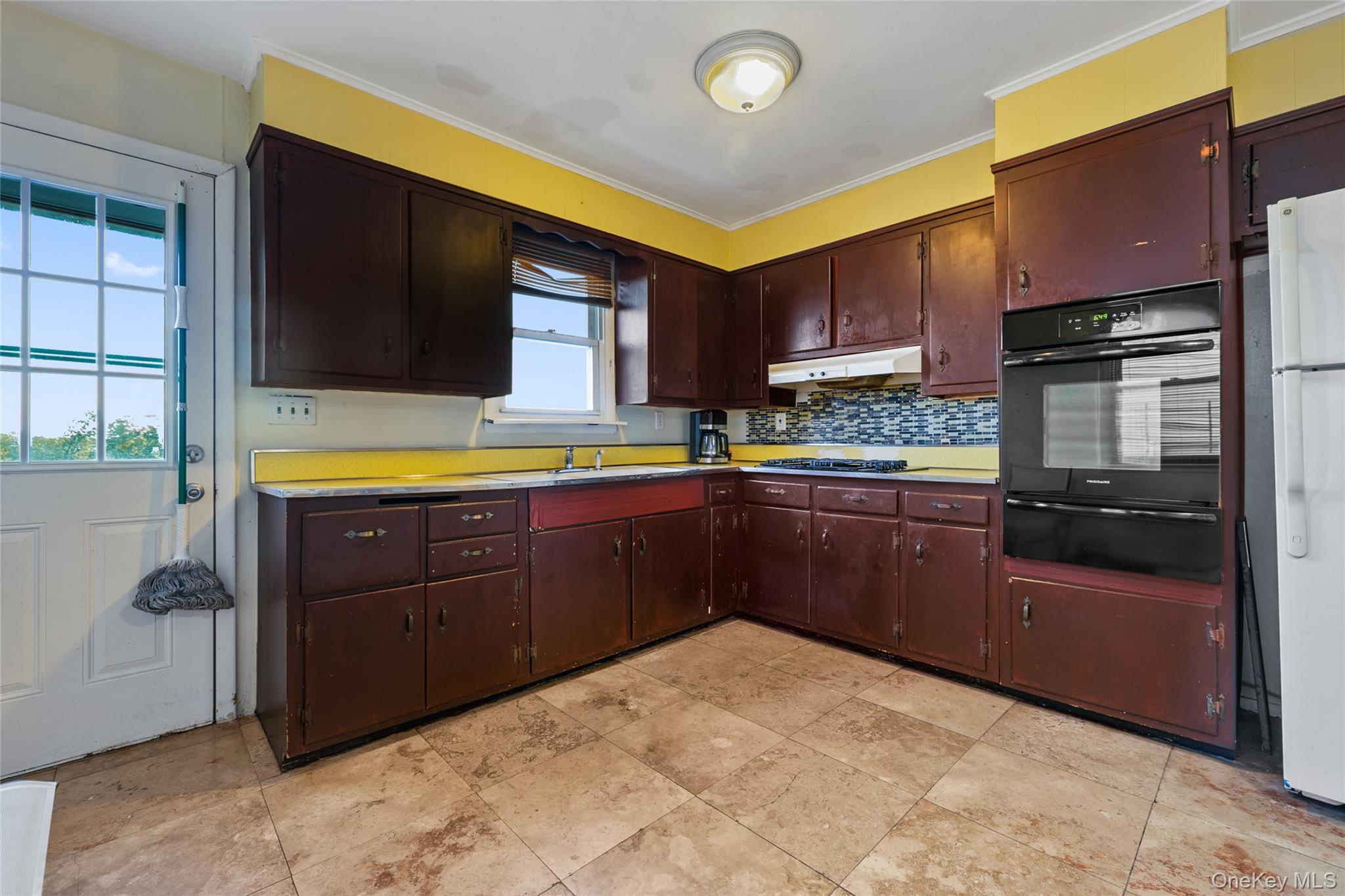 372 Sommerville Place, Yonkers, NY 10703