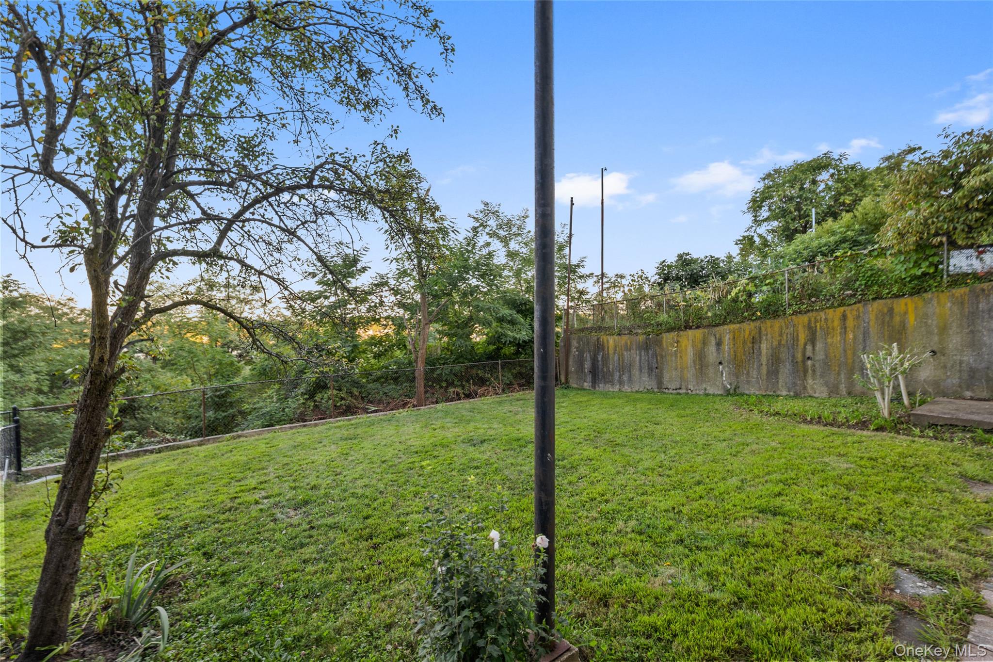 372 Sommerville Place, Yonkers, NY 10703